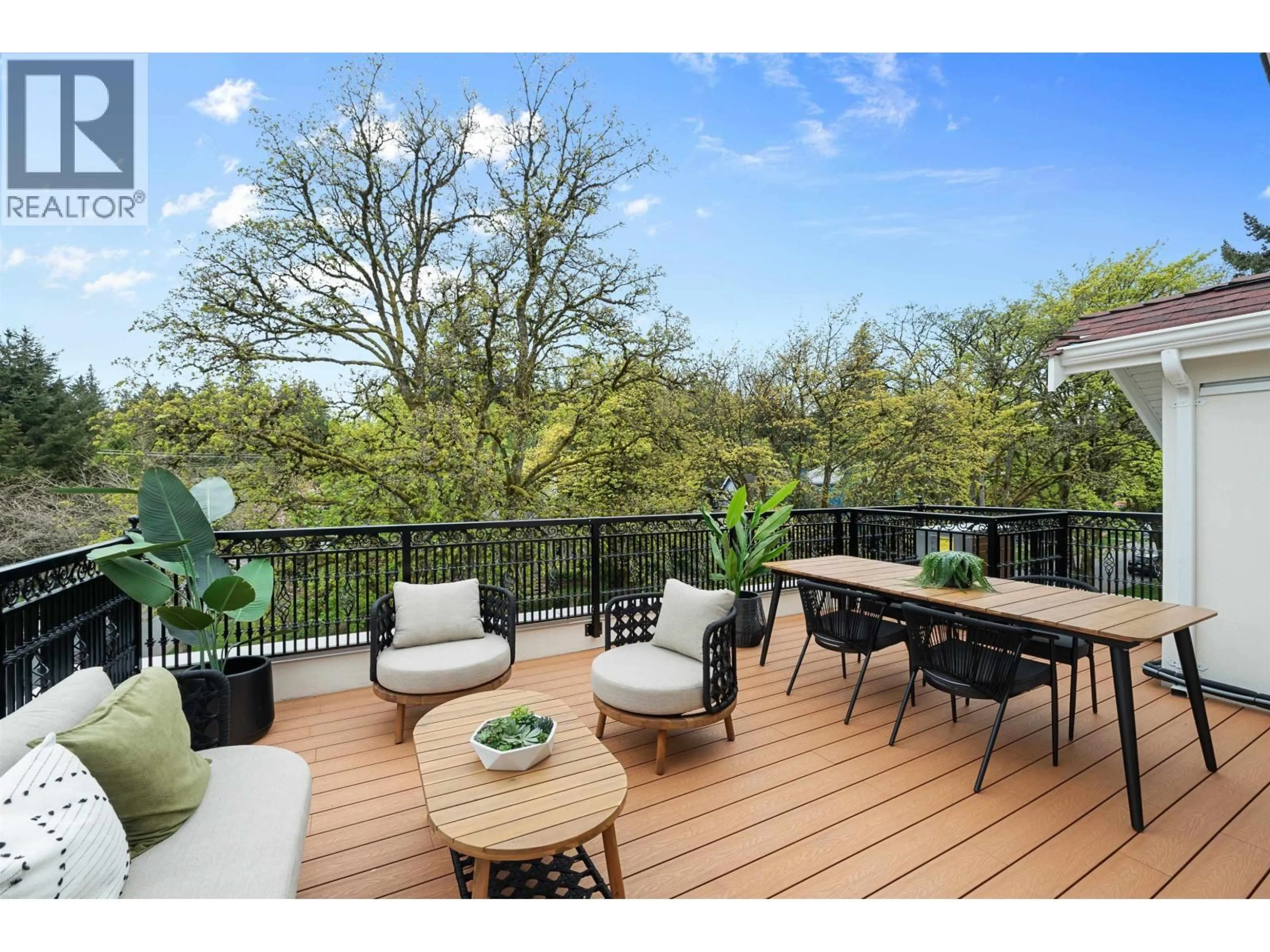 Patio, water/lake/river/ocean view for 2 - 4503 15TH AVENUE, Vancouver British Columbia V6R3B3