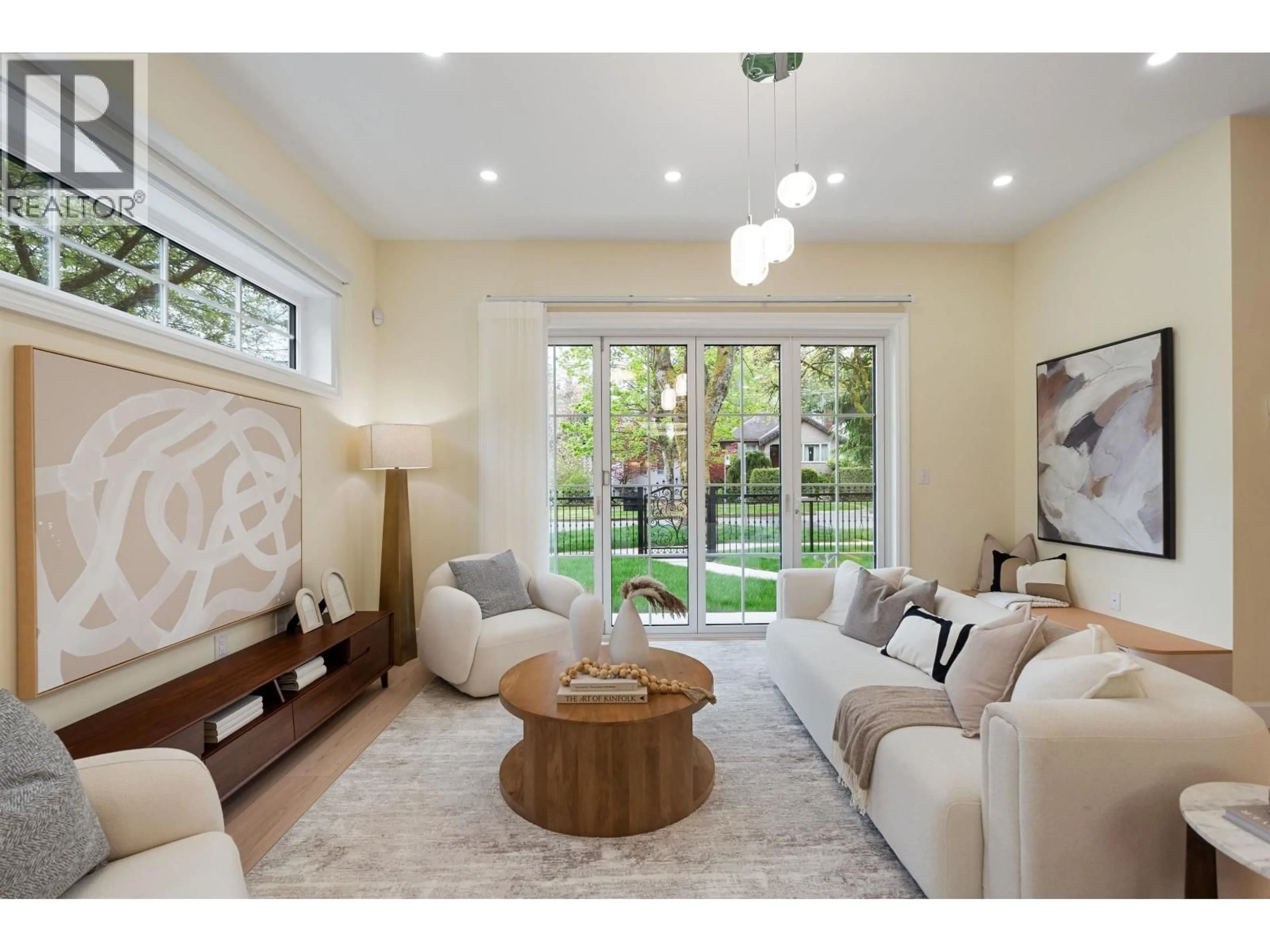 Living room with furniture, unknown for 2 - 4503 15TH AVENUE, Vancouver British Columbia V6R3B3