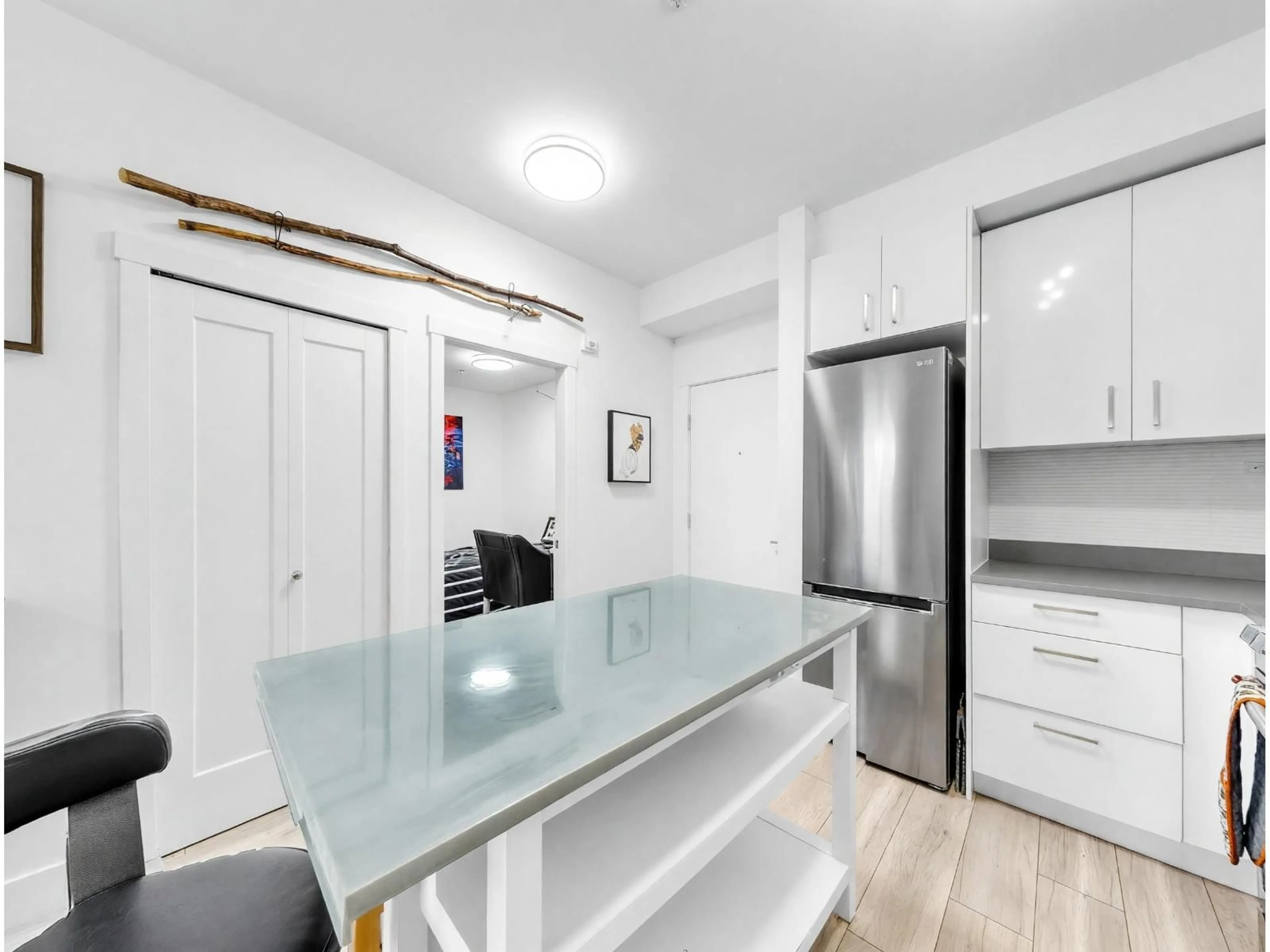 Open concept kitchen, unknown for 601 - 13978 FRASER HIGHWAY, Surrey British Columbia V3T0P2