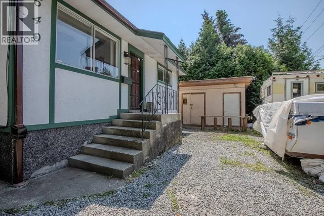 640 CLARKE ROAD, Coquitlam 2