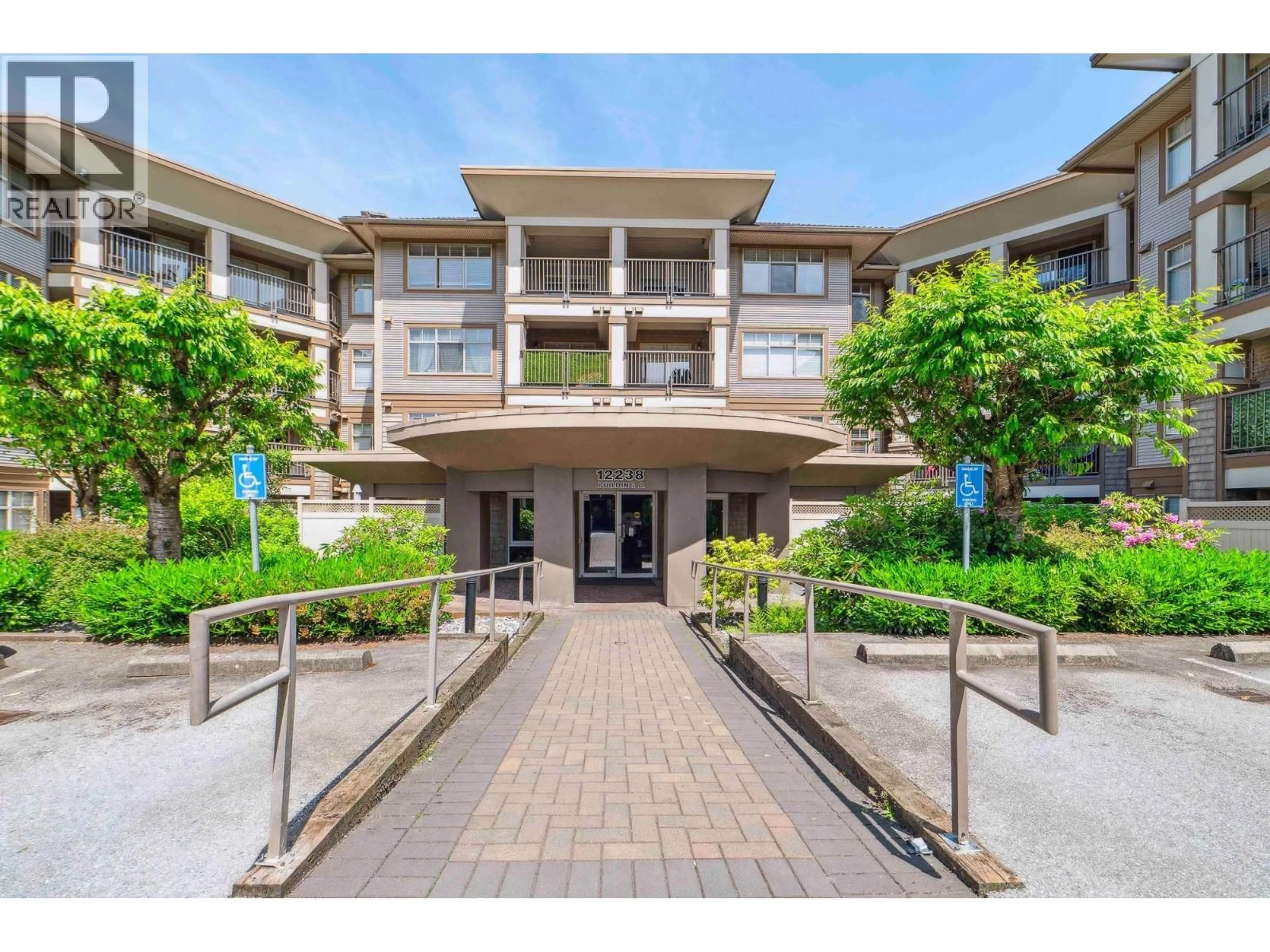 Indoor foyer for 111 - 12238 224 STREET, Maple Ridge British Columbia V2X8W5