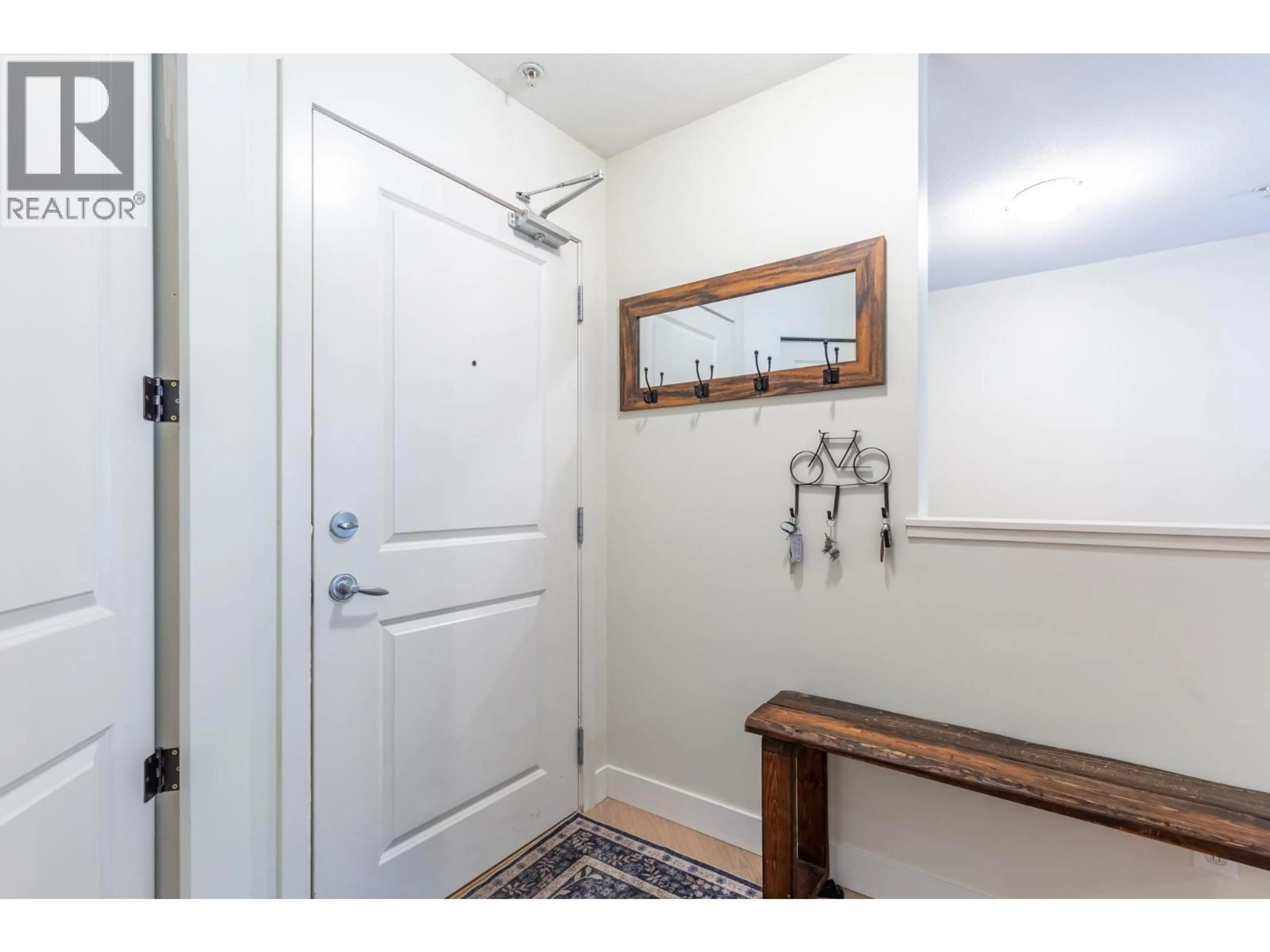 Indoor entryway for 111 - 12238 224 STREET, Maple Ridge British Columbia V2X8W5