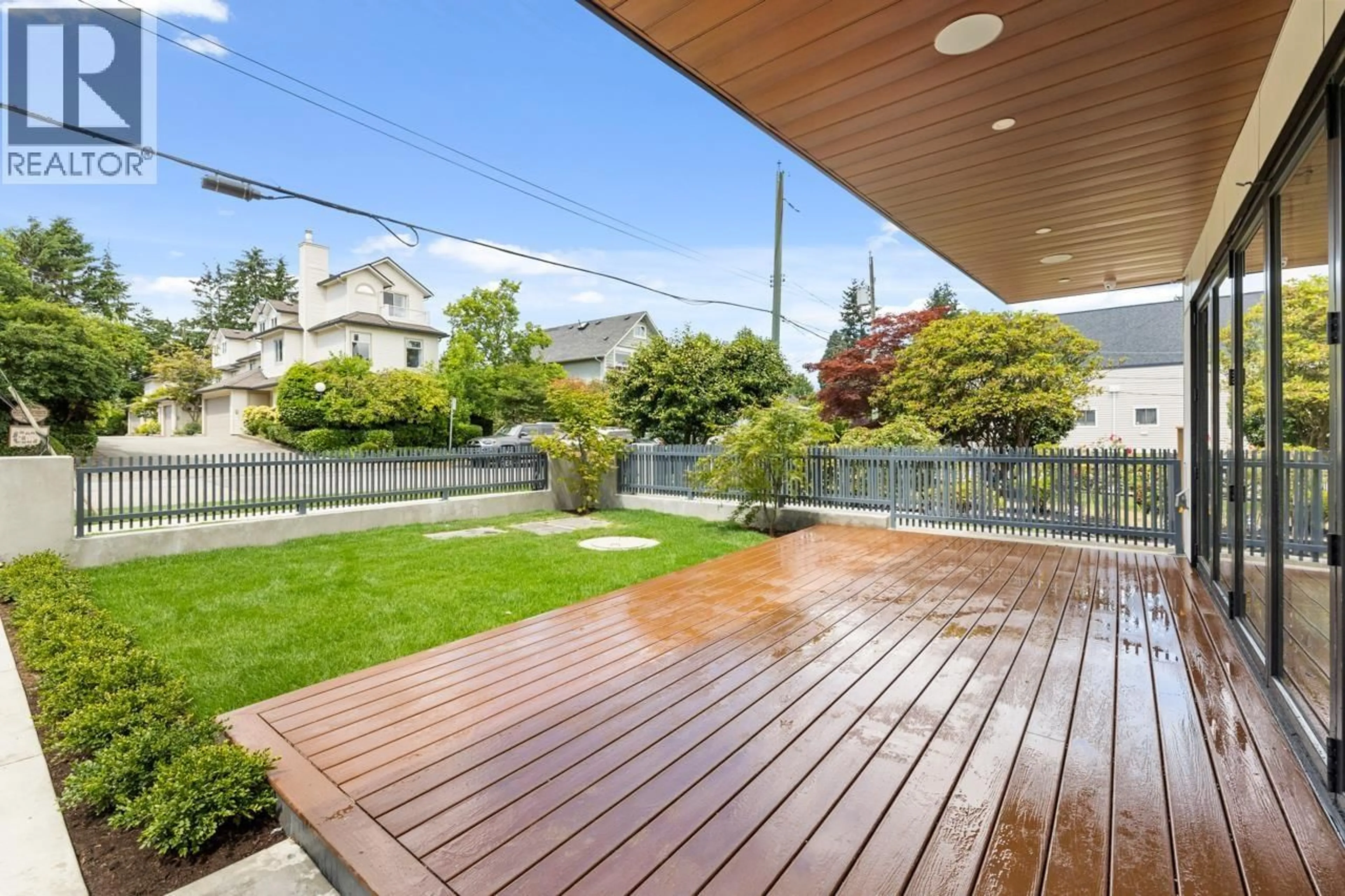 Patio, street for A - 4260 SOPHIA STREET, Vancouver British Columbia V5V3V7