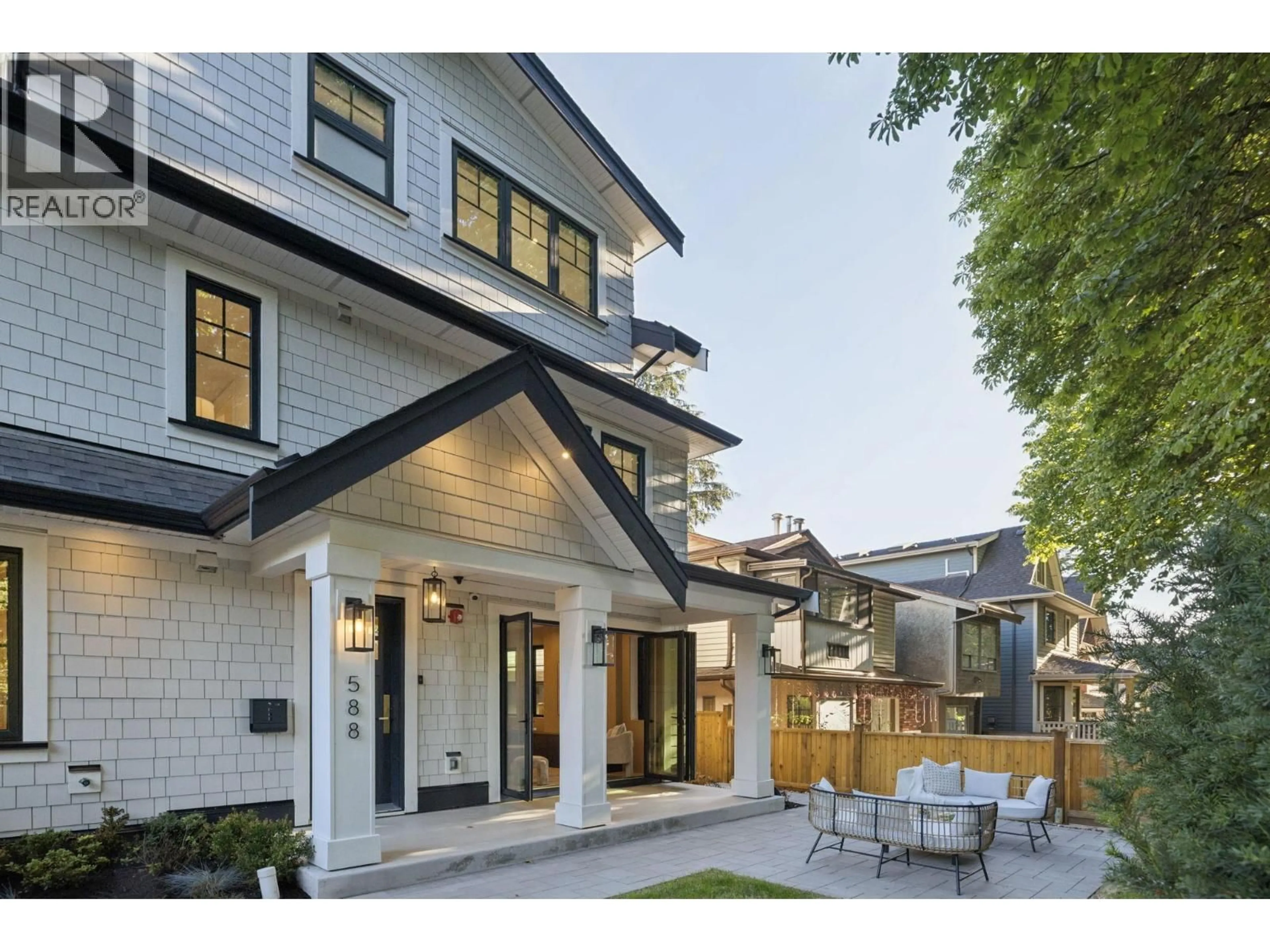 Home with brick exterior material, street for 588 10TH AVENUE, Vancouver British Columbia V5T2A4