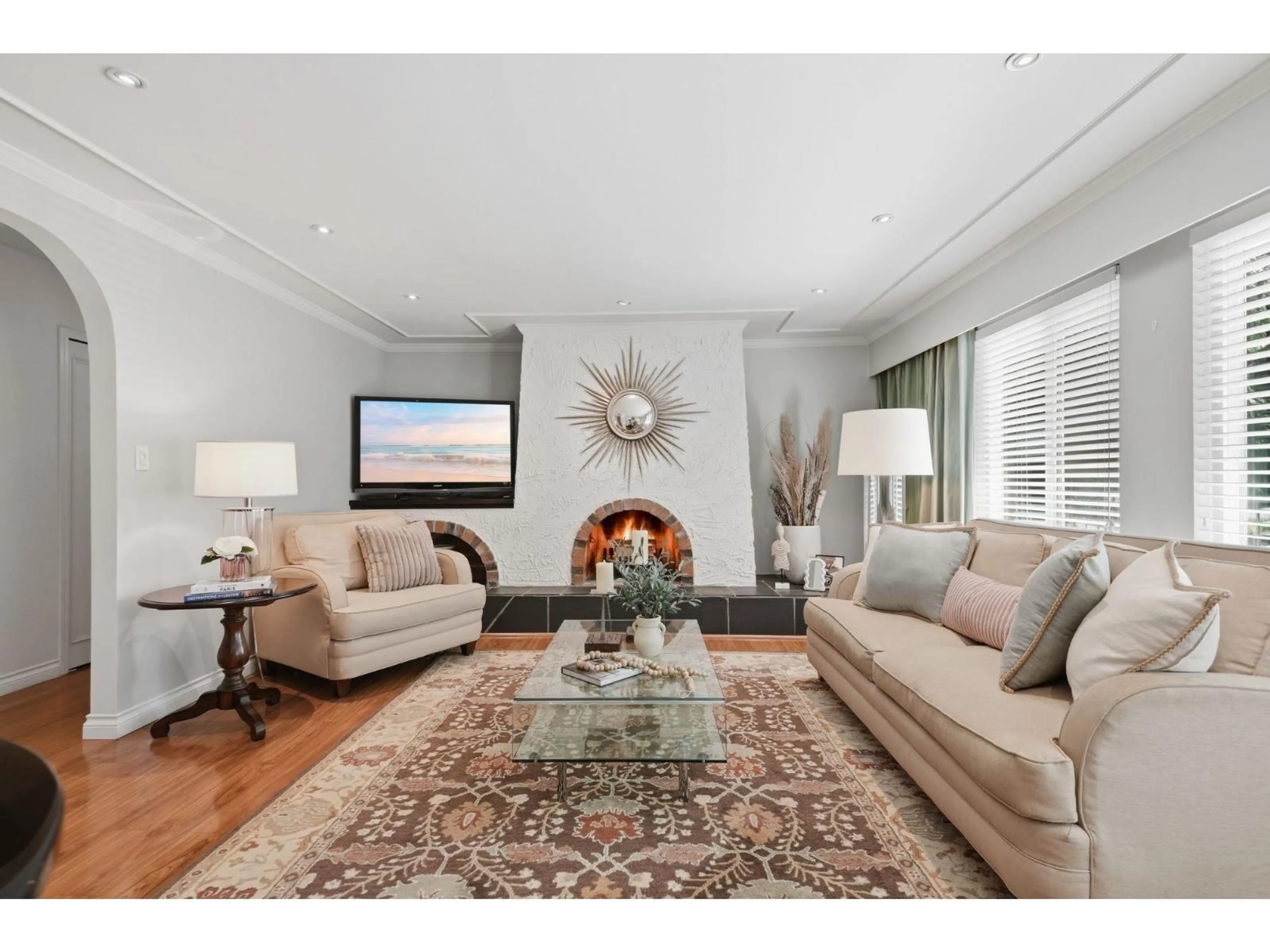 Living room with furniture, unknown for 10659 SANTA MONICA DRIVE, Delta British Columbia V4C1P9