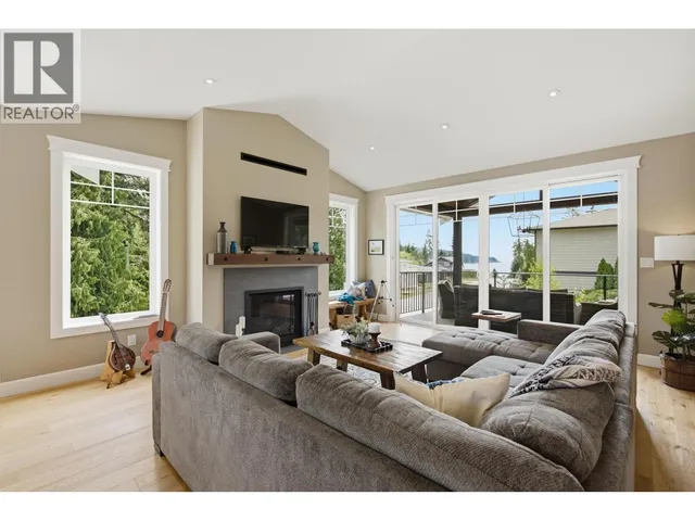 9336 JORGENSEN PLACE, Halfmoon Bay 3