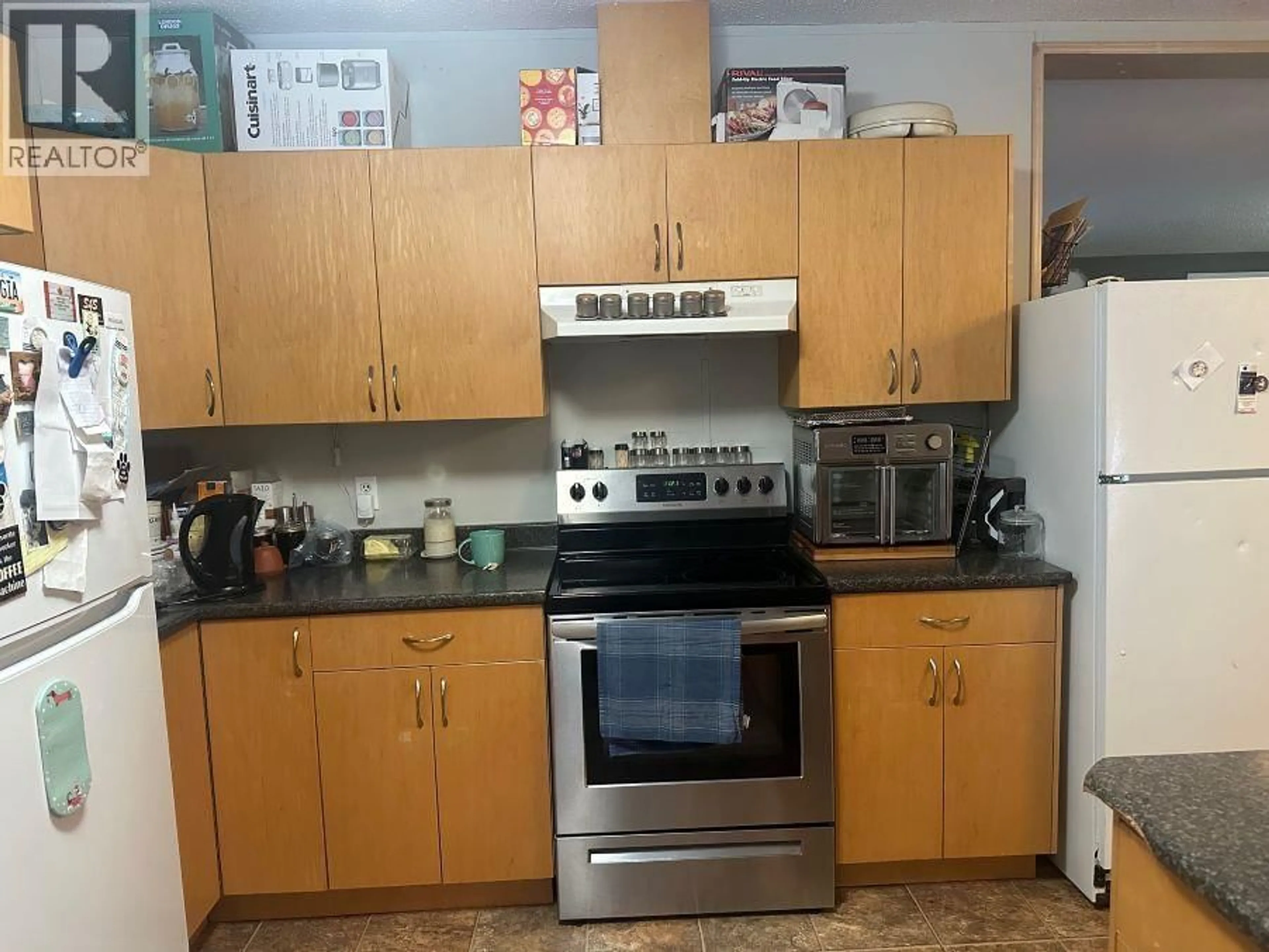 Standard kitchen, unknown for 7900 BLOCK DRIVE, Prince George British Columbia V2K5J1