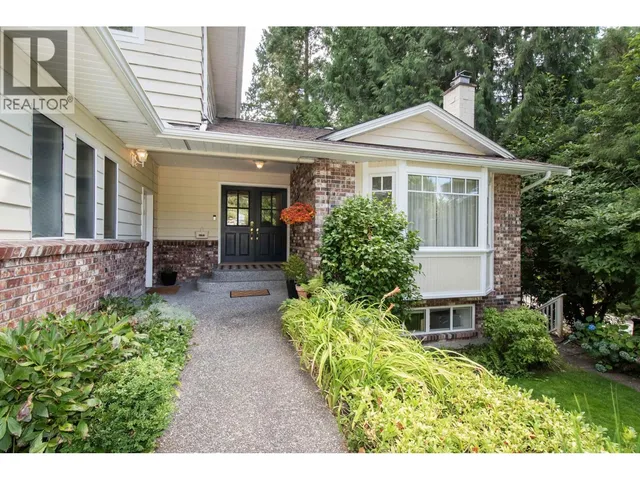 4594 TEVIOT PLACE, North Vancouver 2