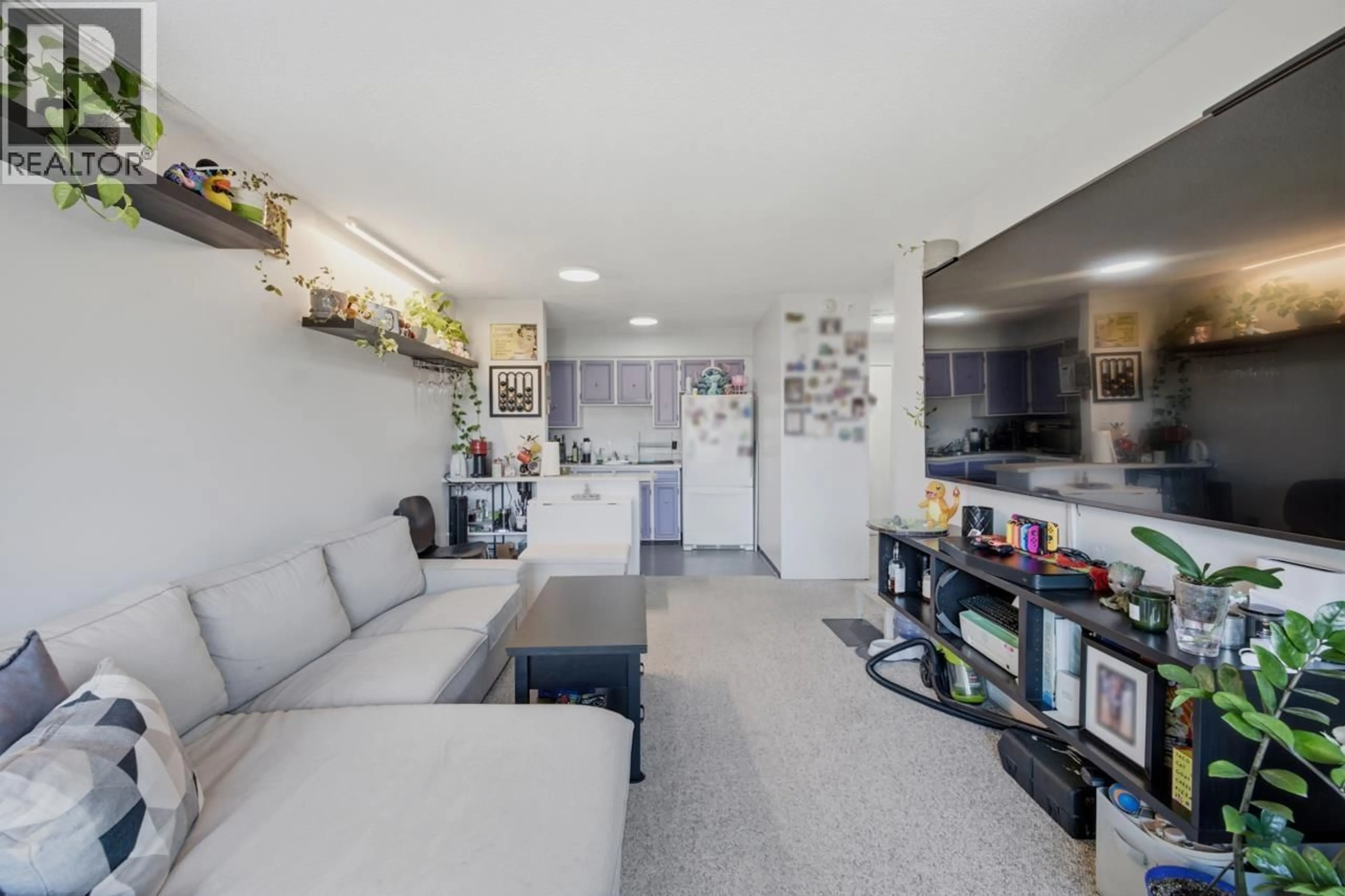 Living room with furniture, unknown for 209 - 2120 2ND AVENUE, Vancouver British Columbia V6K1H6