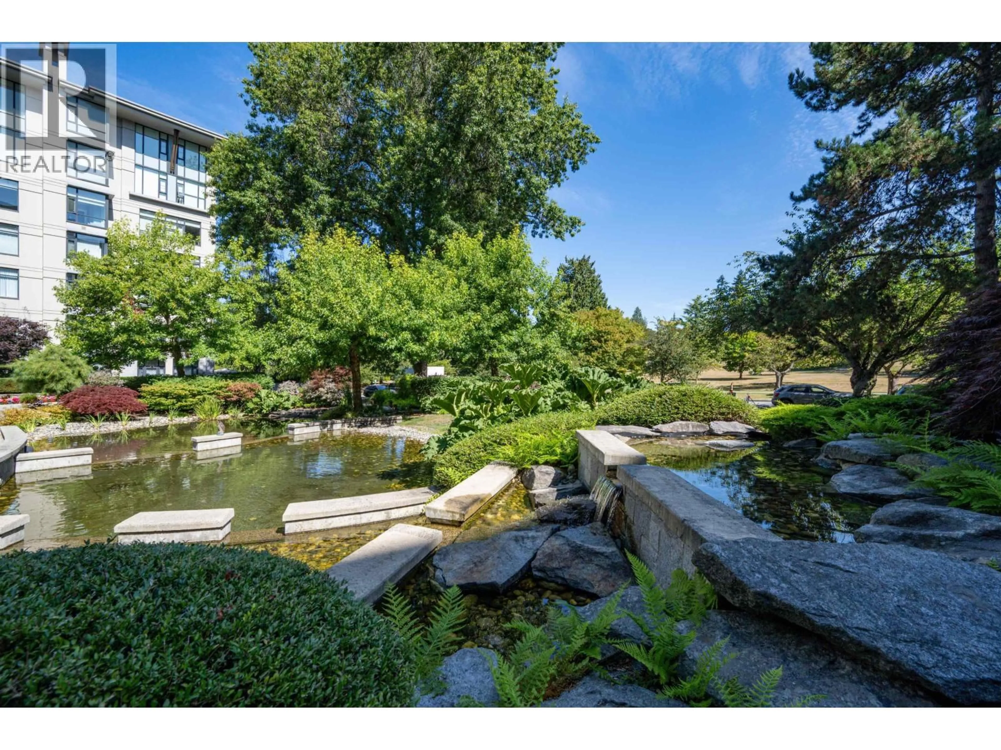 Patio, water/lake/river/ocean view for 501 - 4759 VALLEY DRIVE, Vancouver British Columbia V6J4B7