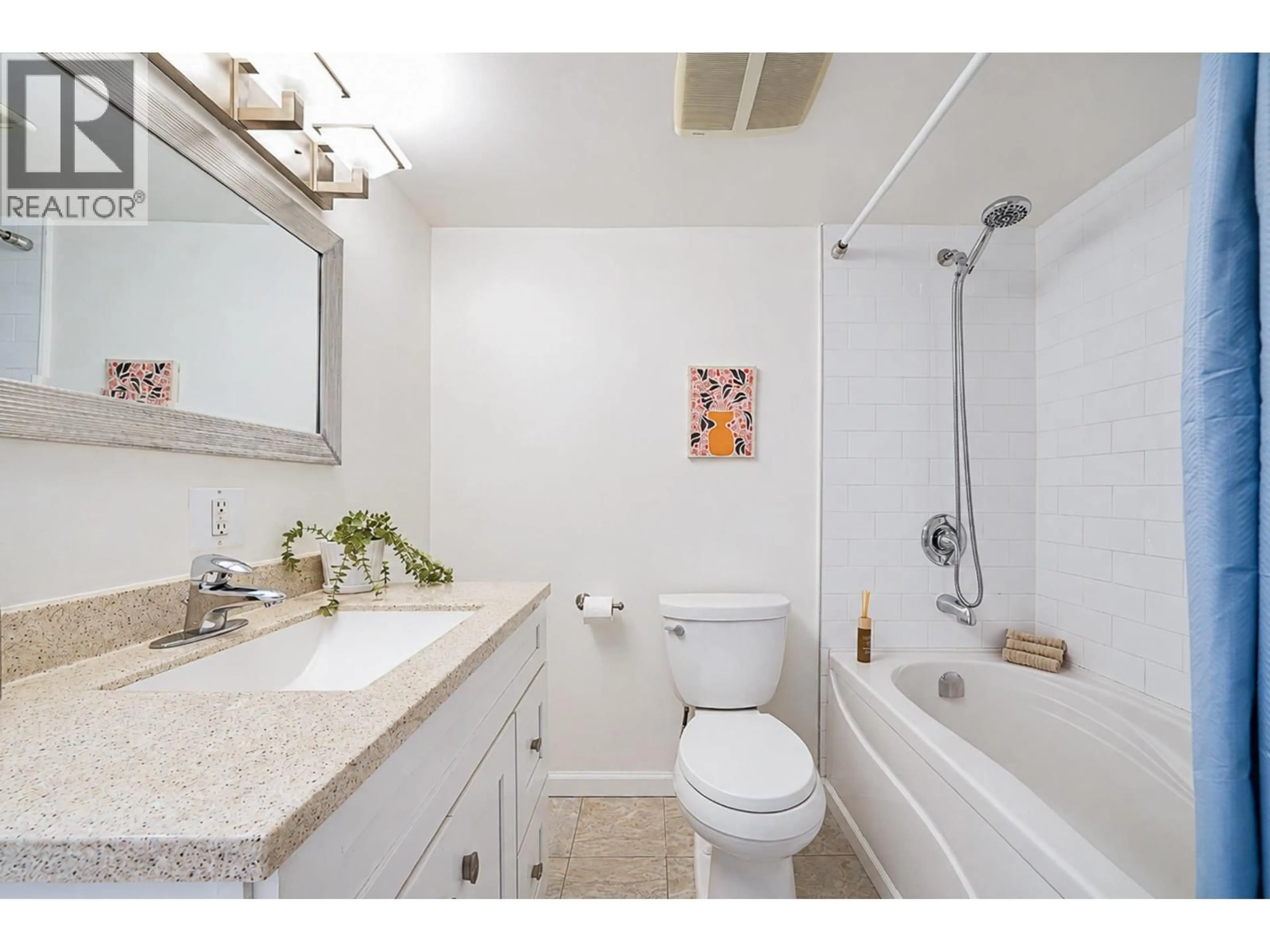 Standard bathroom, ceramic/tile floor for 905 - 9541 ERICKSON DRIVE, Burnaby British Columbia V3J7N8