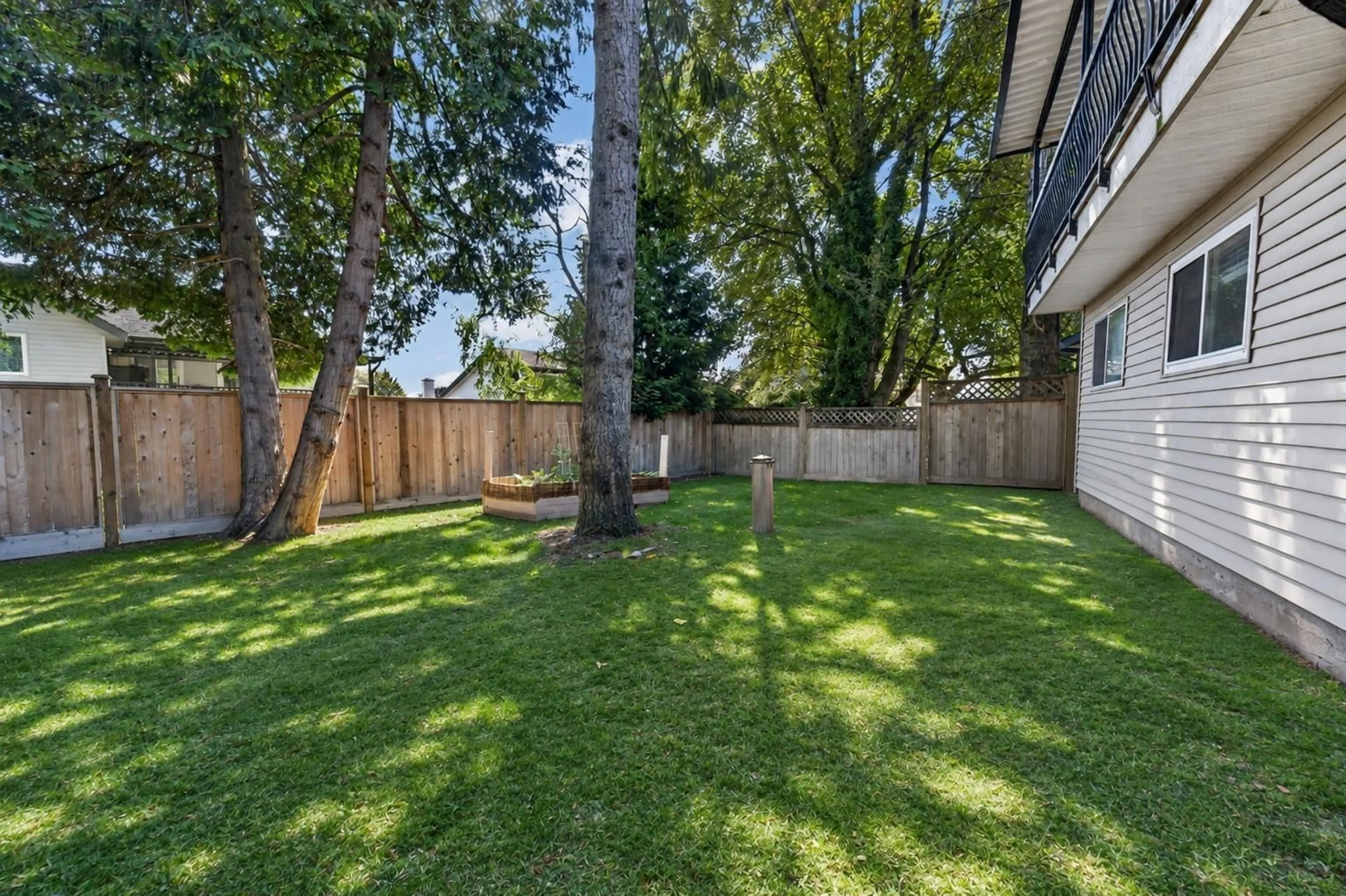 Patio, street for 13355 65A AVENUE, Surrey British Columbia V3W8T2