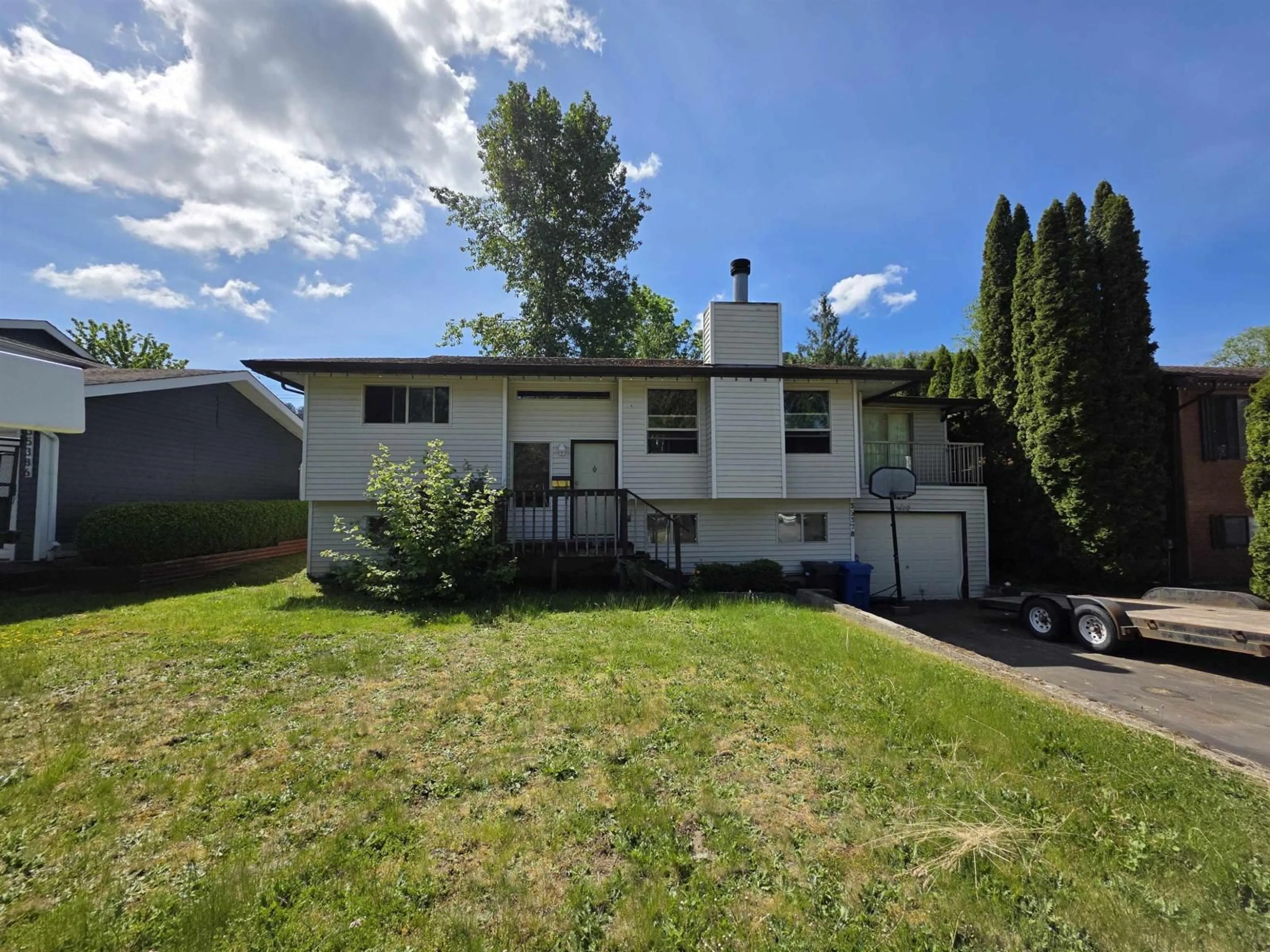 Home with vinyl exterior material, unknown for 35378 WELLS GRAY AVENUE, Abbotsford British Columbia V2S5W9