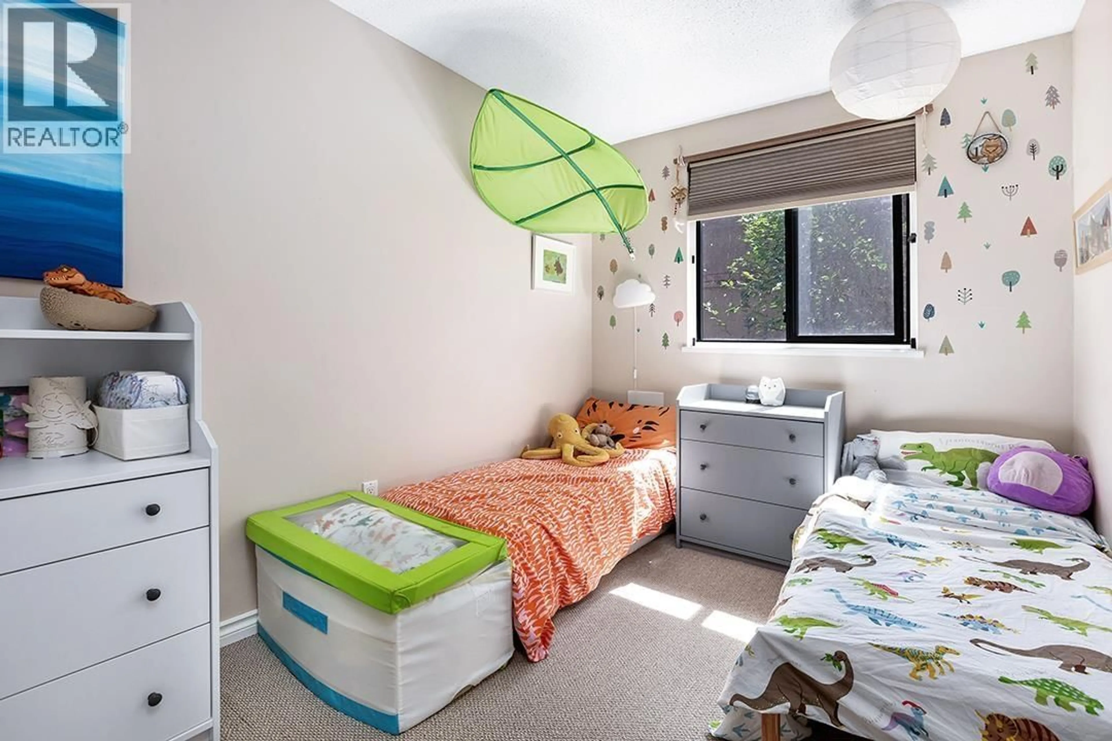 A pic of a room for 201 - 9146 SATURNA DRIVE, Burnaby British Columbia V3J7K2