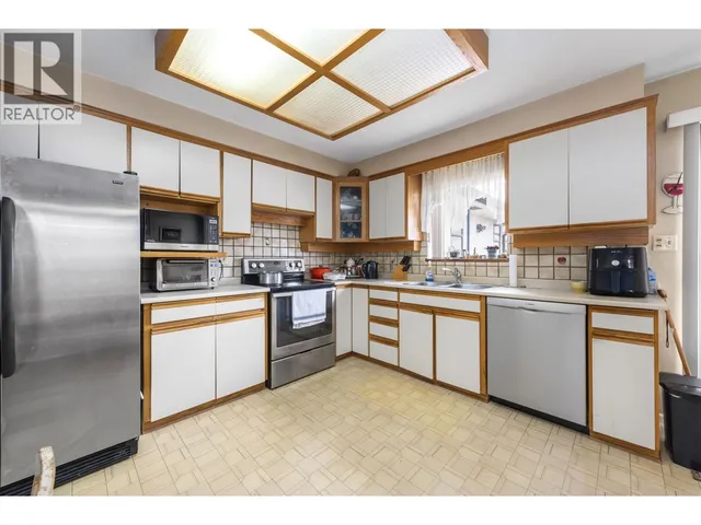 3481 DIEPPE DRIVE, Vancouver 2
