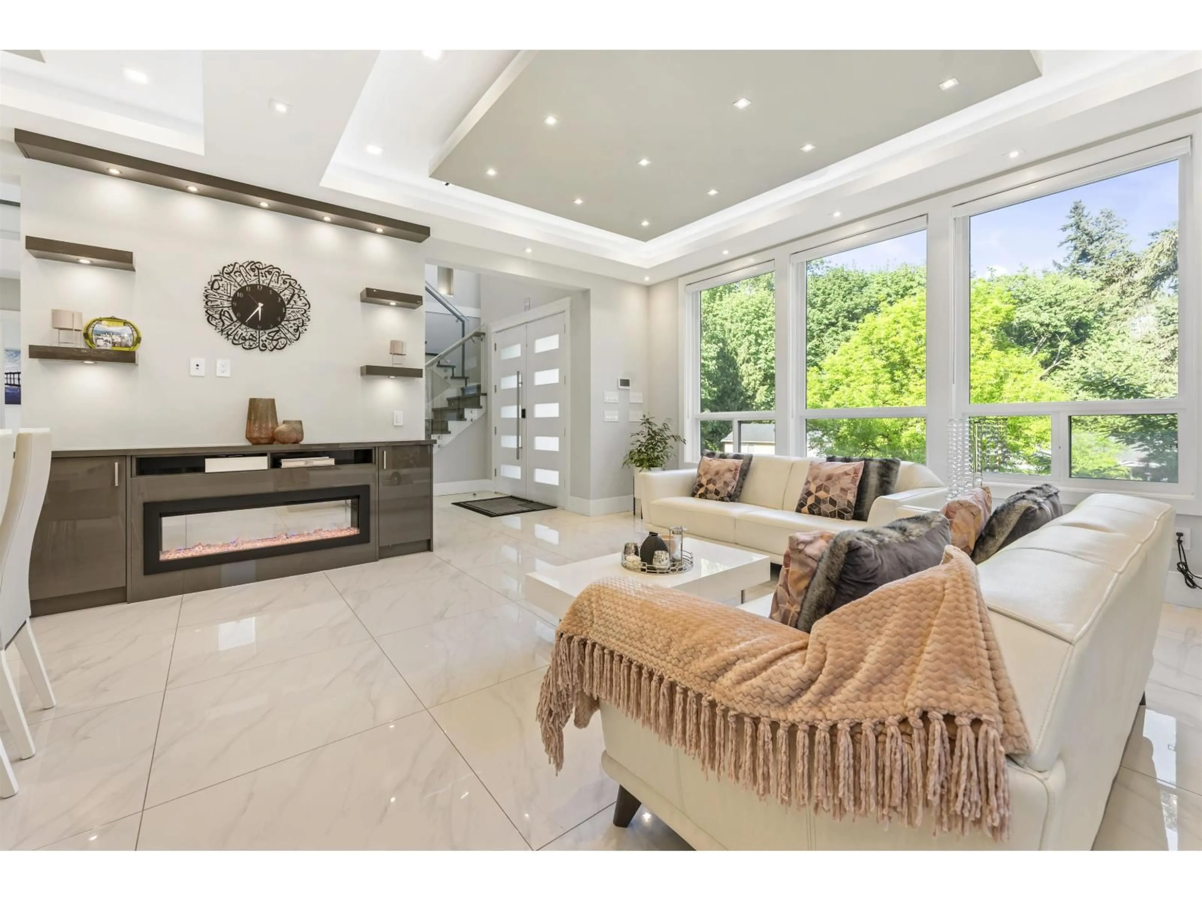 Unknown for 7585 143 STREET, Surrey British Columbia V3W5P2
