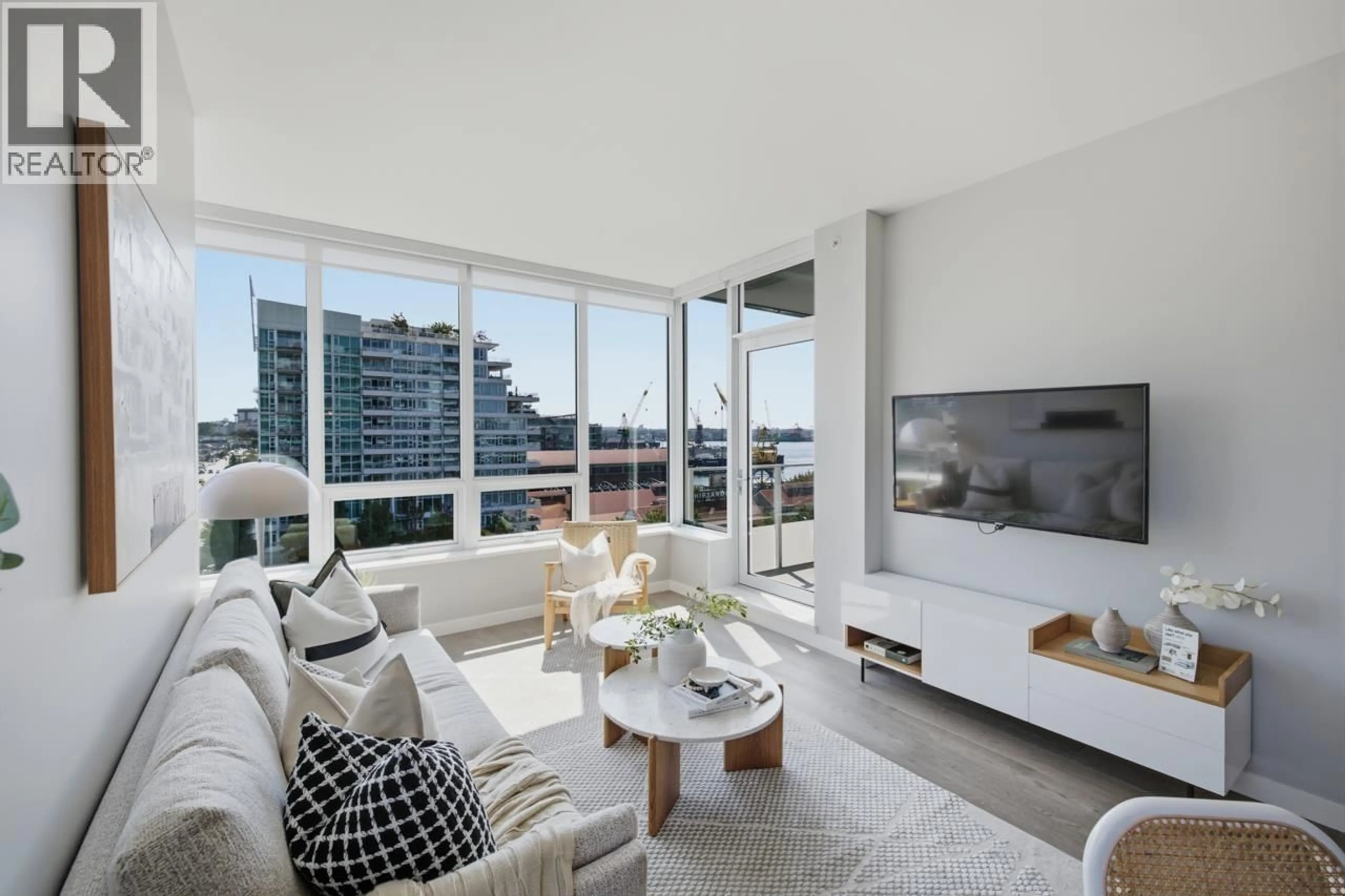 Living room with furniture, unknown for 707 - 118 CARRIE CATES COURT, North Vancouver British Columbia V7M0G6