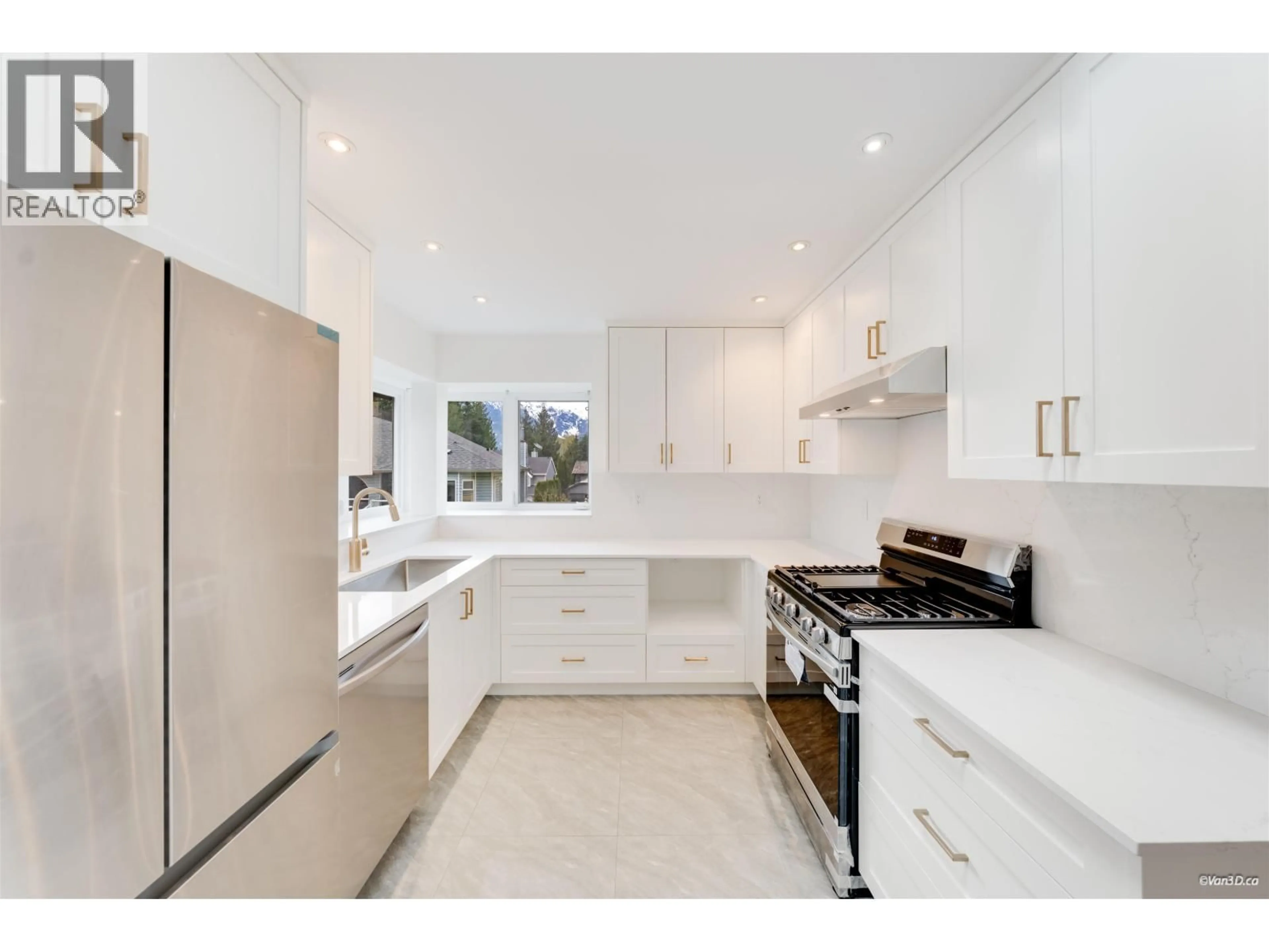 Unknown for 1004 PIA ROAD, Squamish British Columbia V0N1T0