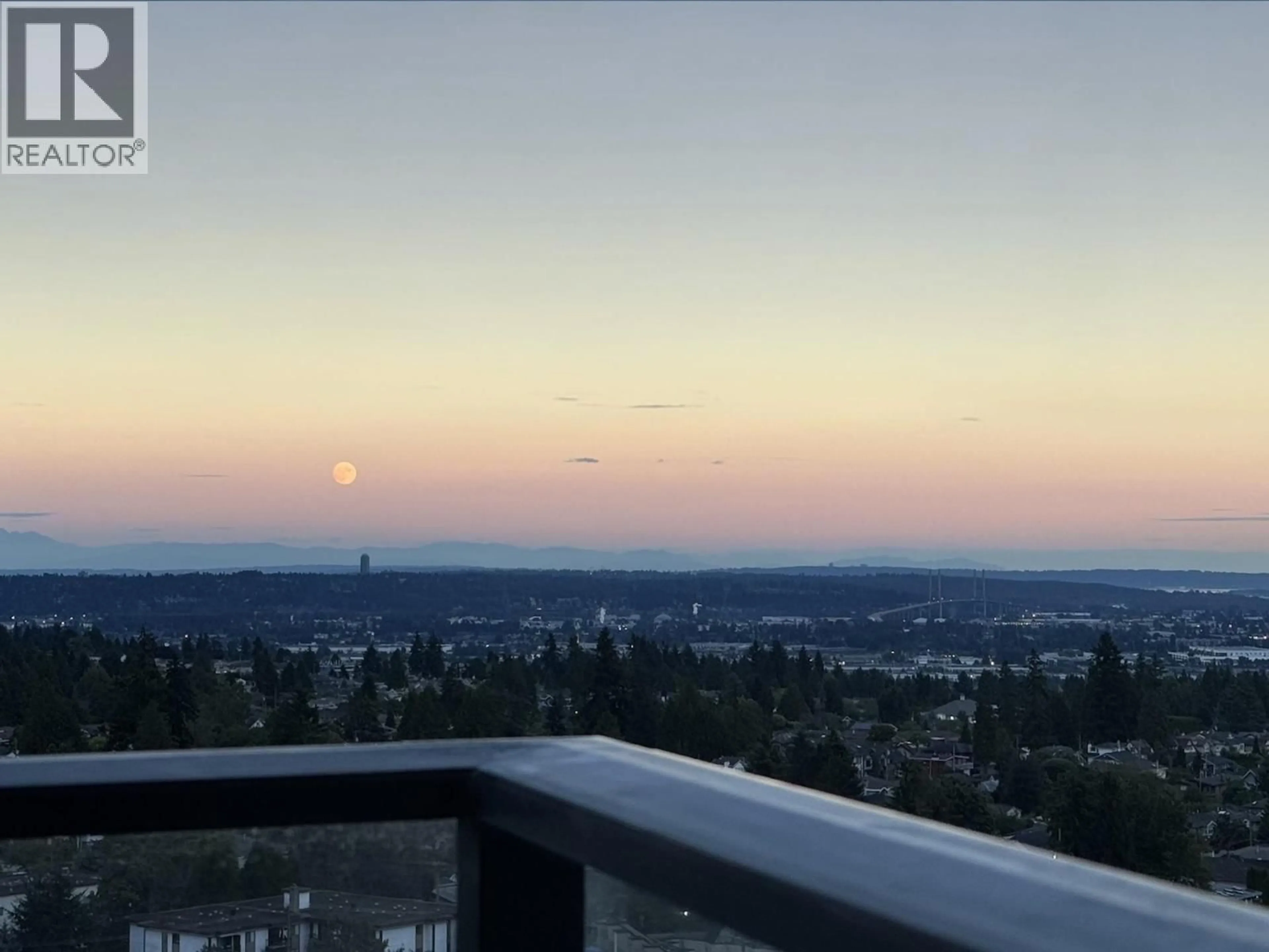 Balcony in the apartment, city buildings view from balcony for 1702 - 6537 TELFORD AVENUE, Burnaby British Columbia V5H0K9