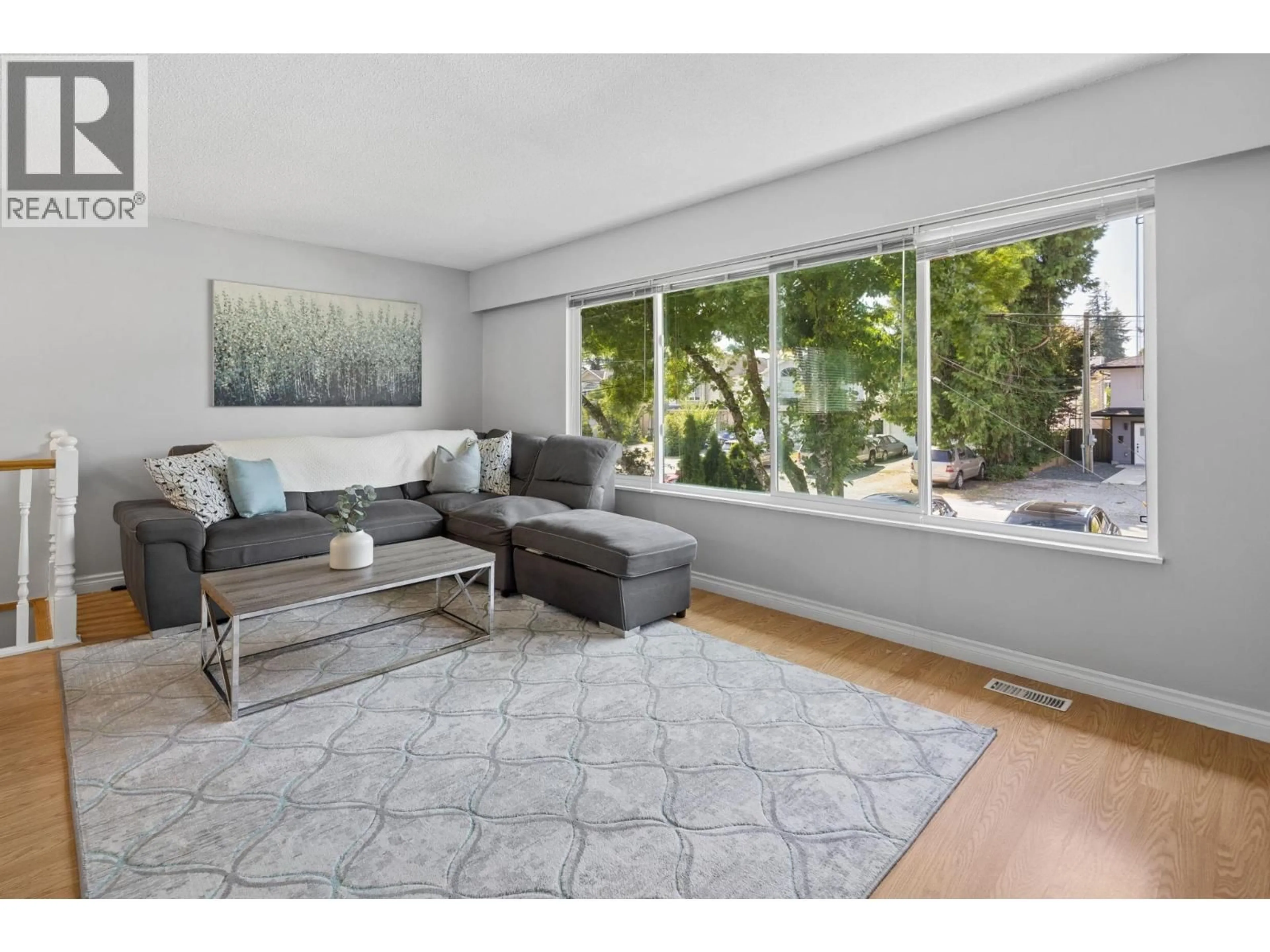 Living room with furniture, unknown for 3464 VINCENT STREET, Port Coquitlam British Columbia V3B3T7