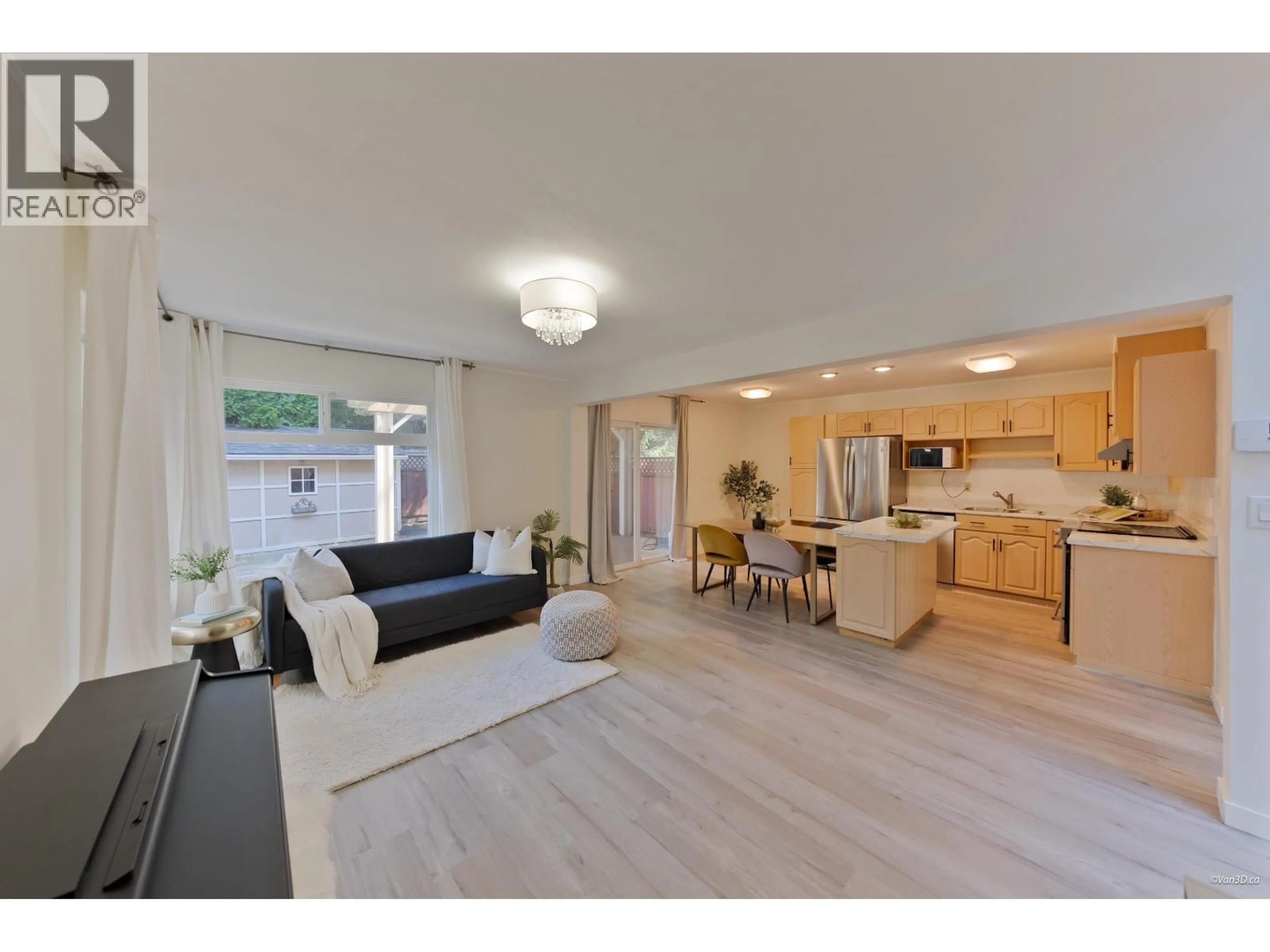Open concept kitchen, wood/laminate floor for 2512 BURIAN DRIVE, Coquitlam British Columbia V3K5W9
