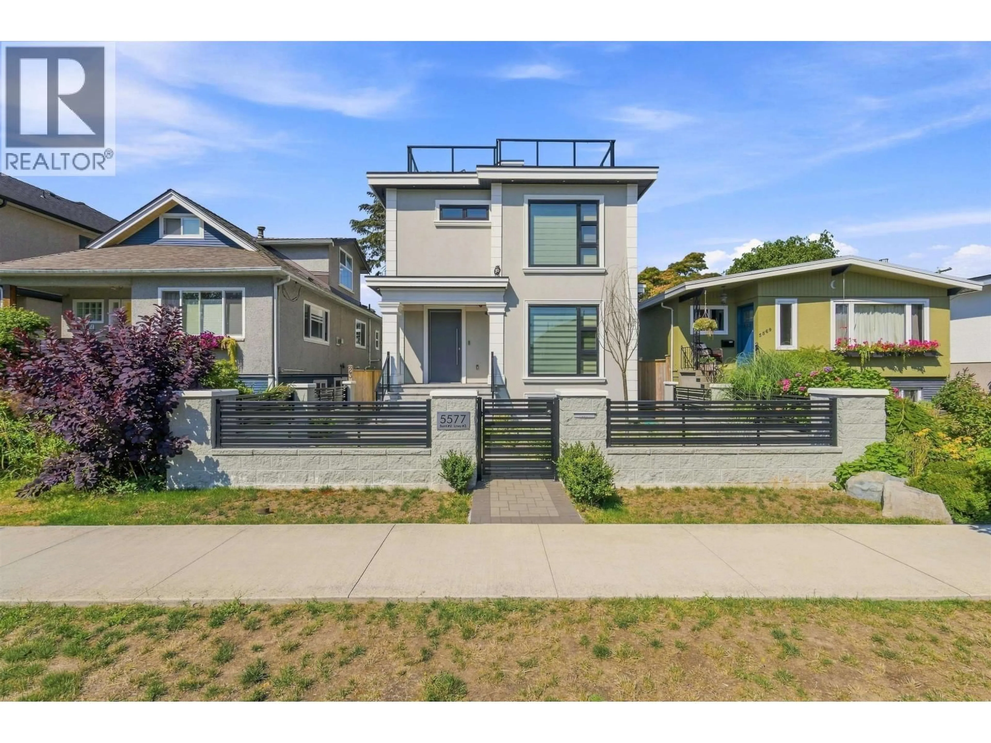 Home with vinyl exterior material, street for 5577 INVERNESS STREET, Vancouver British Columbia V5W3P4