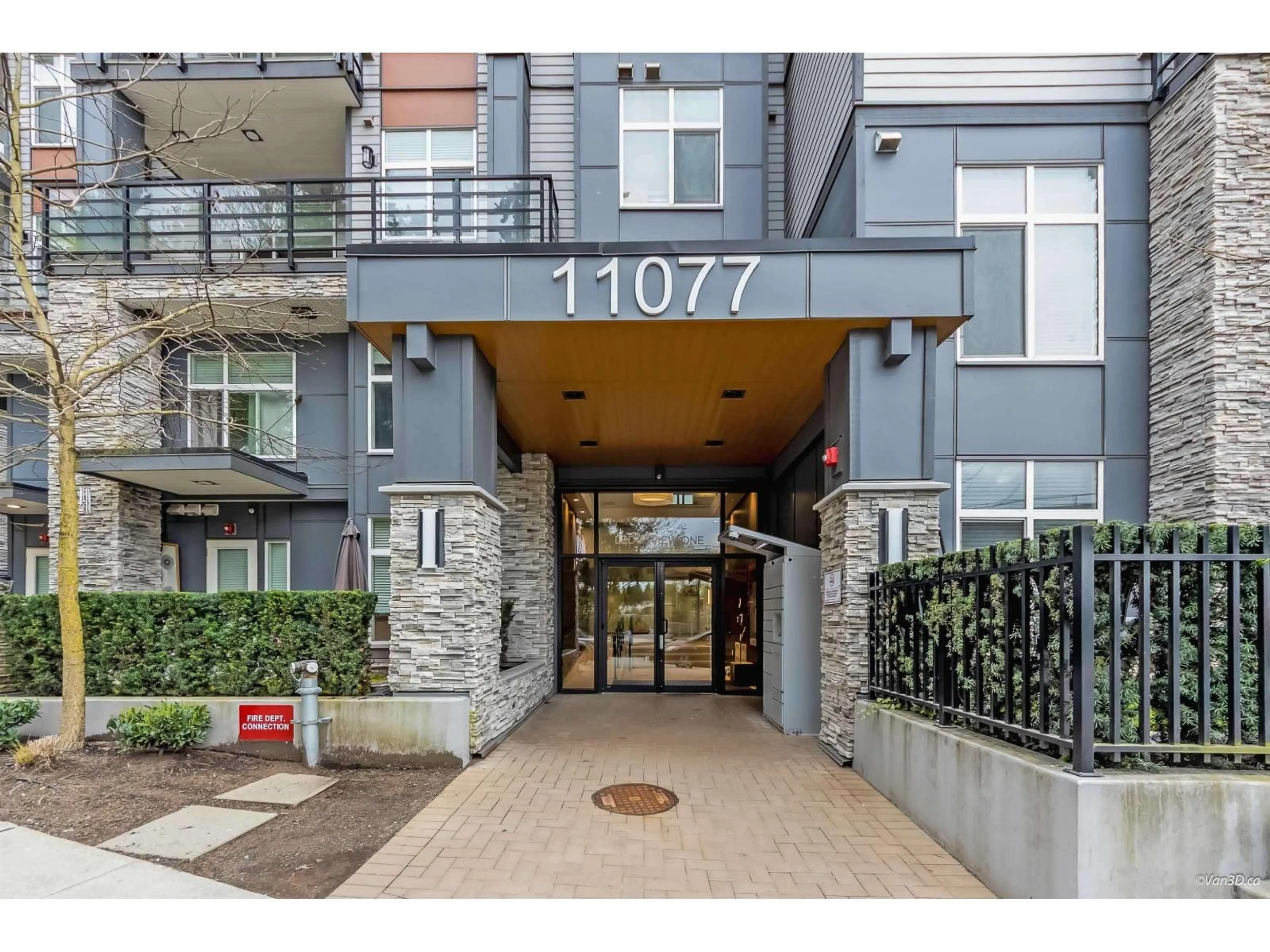 Indoor entryway for 608 - 11077 RAVINE ROAD, Surrey British Columbia V3T5S2