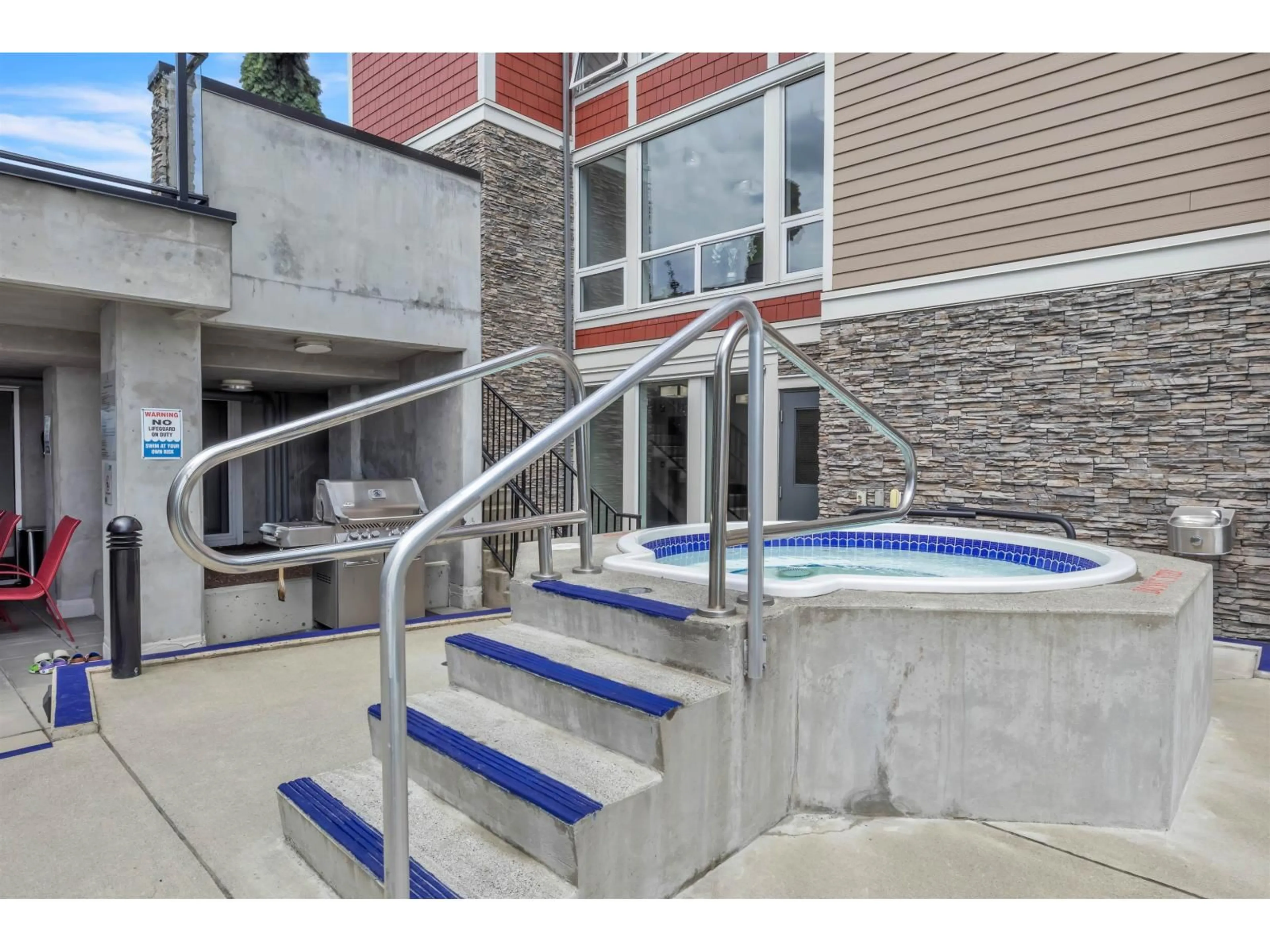 Unknown for 115 - 2242 WHATCOM ROAD, Abbotsford British Columbia V3G0G3
