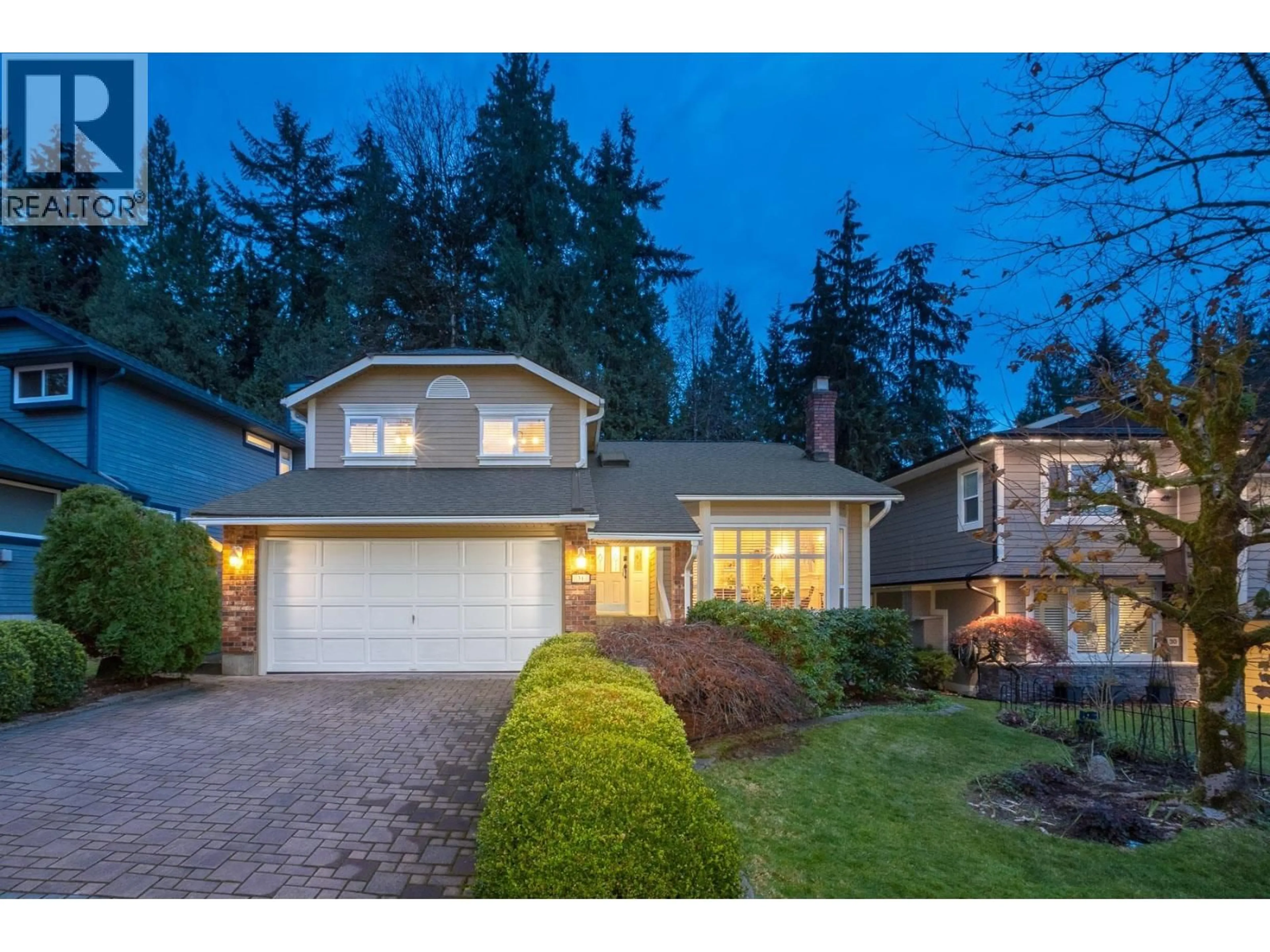 Home with vinyl exterior material, street for 31 ARROW-WOOD PLACE, Port Moody British Columbia V3H4J1