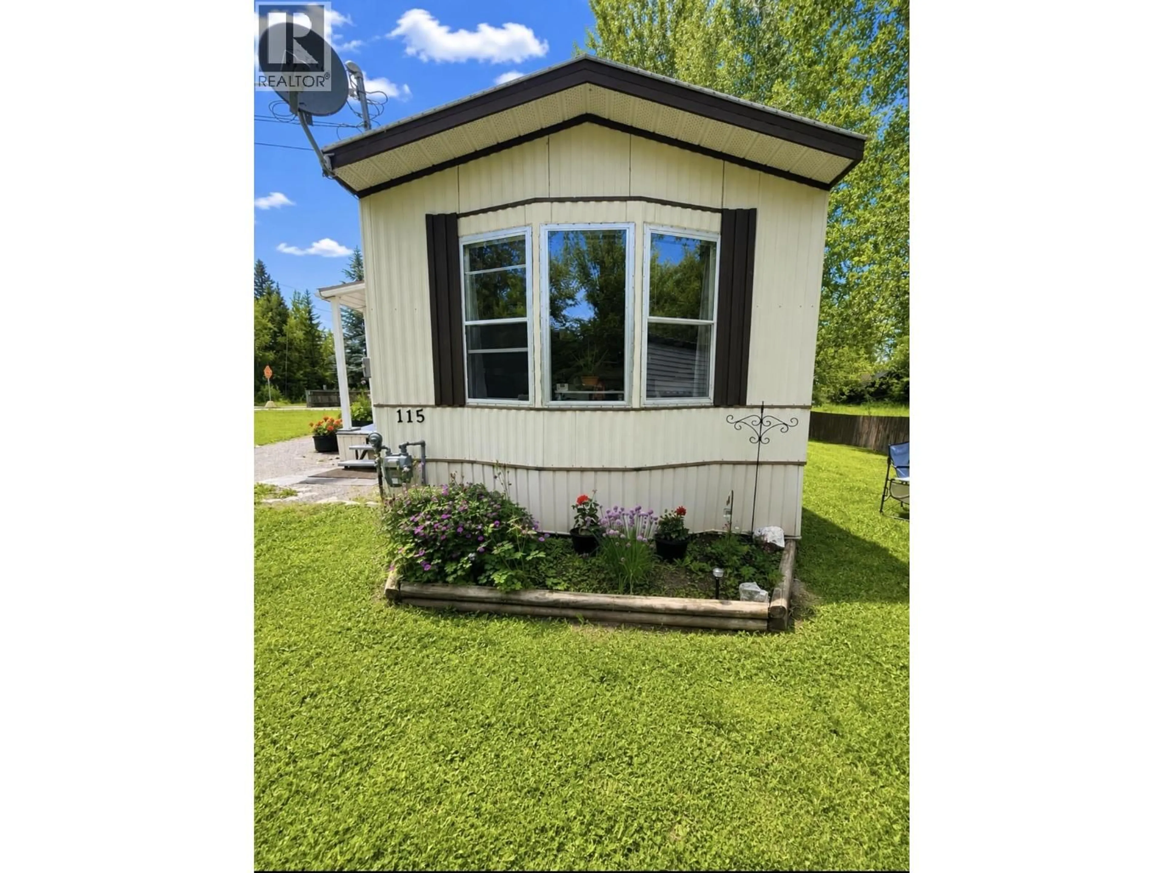 Home with vinyl exterior material, unknown for 2136 EVASKO ROAD, Prince George British Columbia V2N6T7