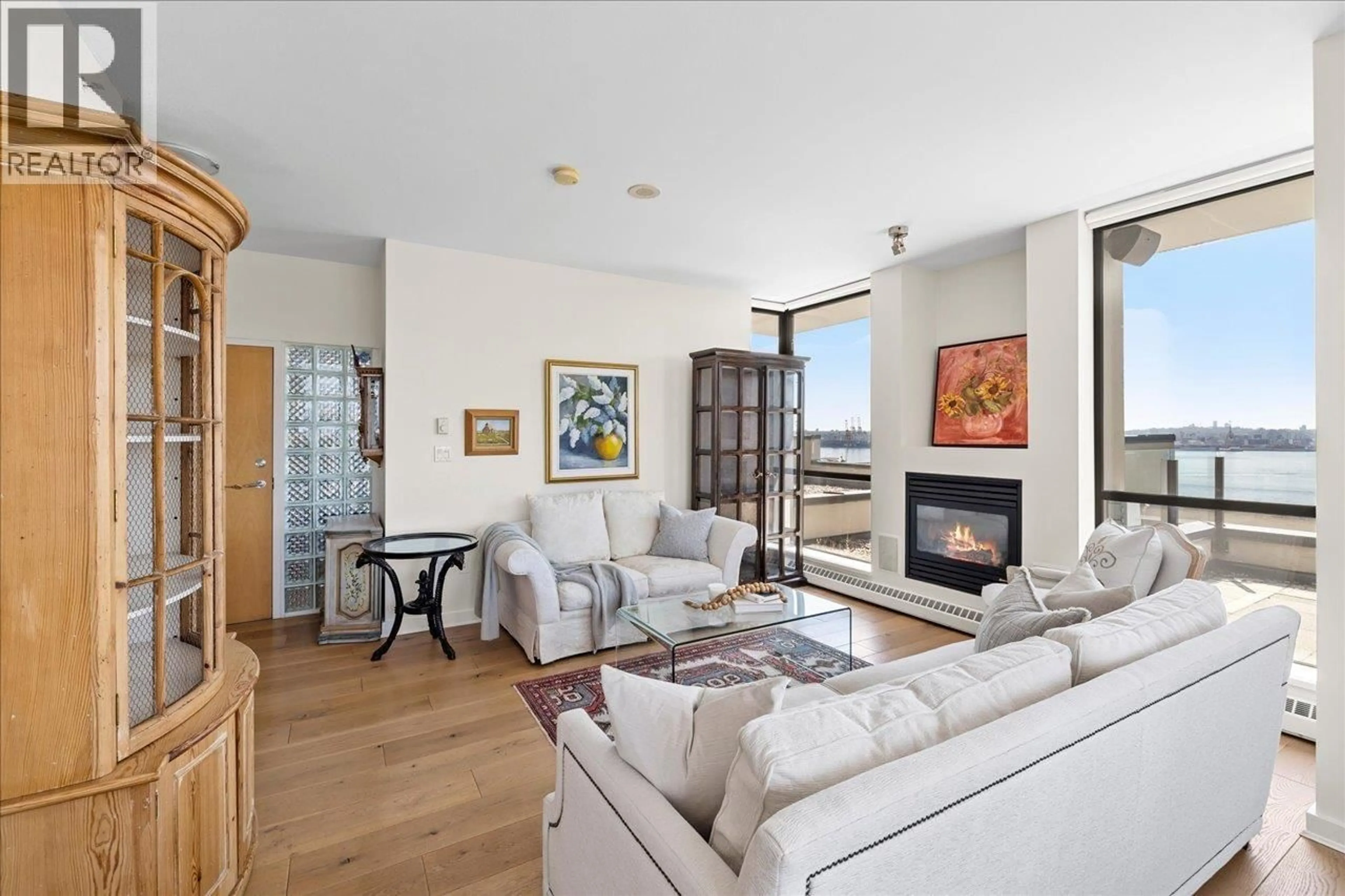 Living room with furniture, unknown for PH2 - 124 1ST STREET, North Vancouver British Columbia V7M3N3