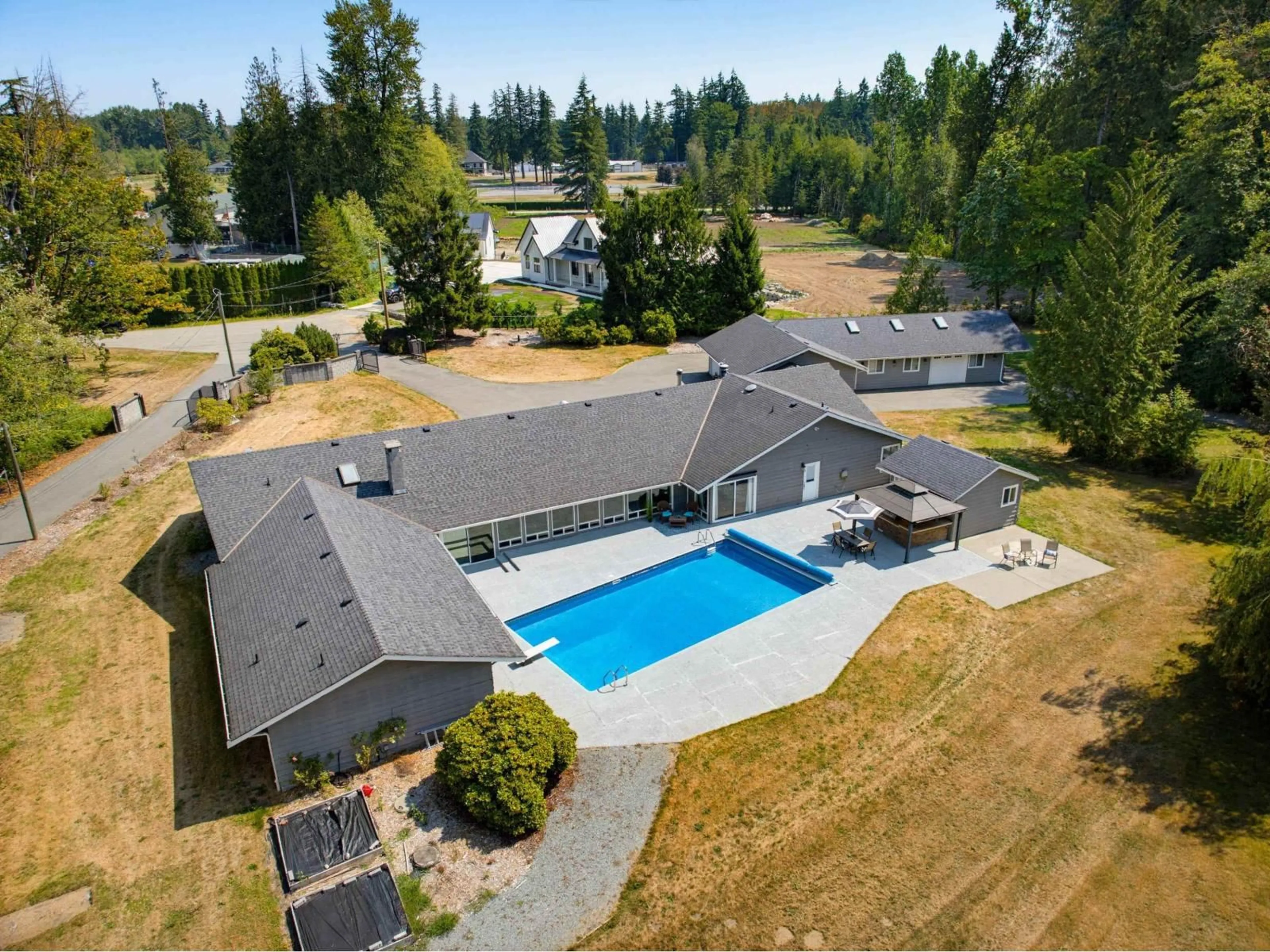 A pic from outside/outdoor area/front of a property/back of a property/a pic from drone, unknown for 1233 231 STREET, Langley British Columbia V2Z2X1