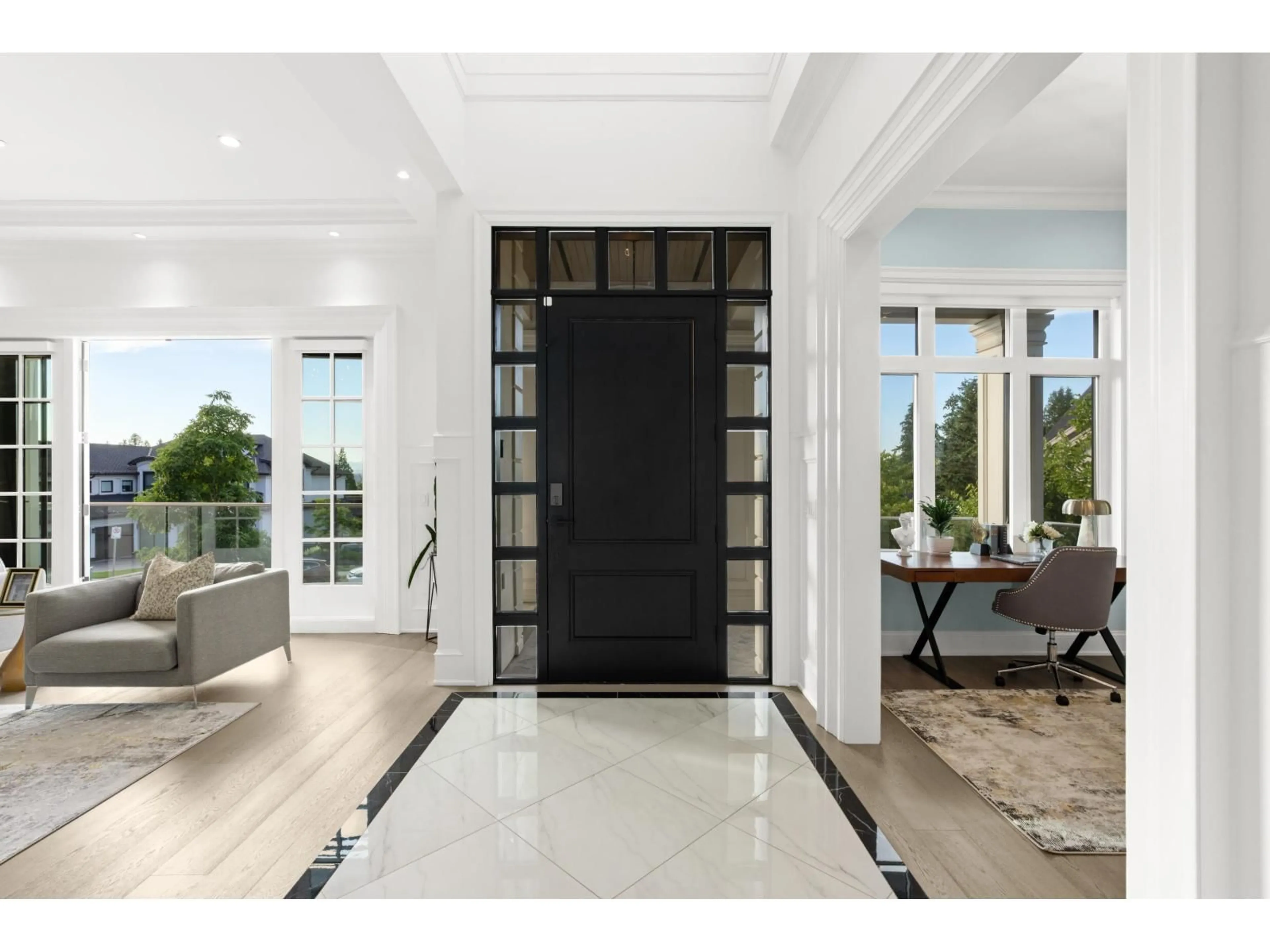 Indoor entryway for 16738 MCNAIR DRIVE, Surrey British Columbia V3Z0P9