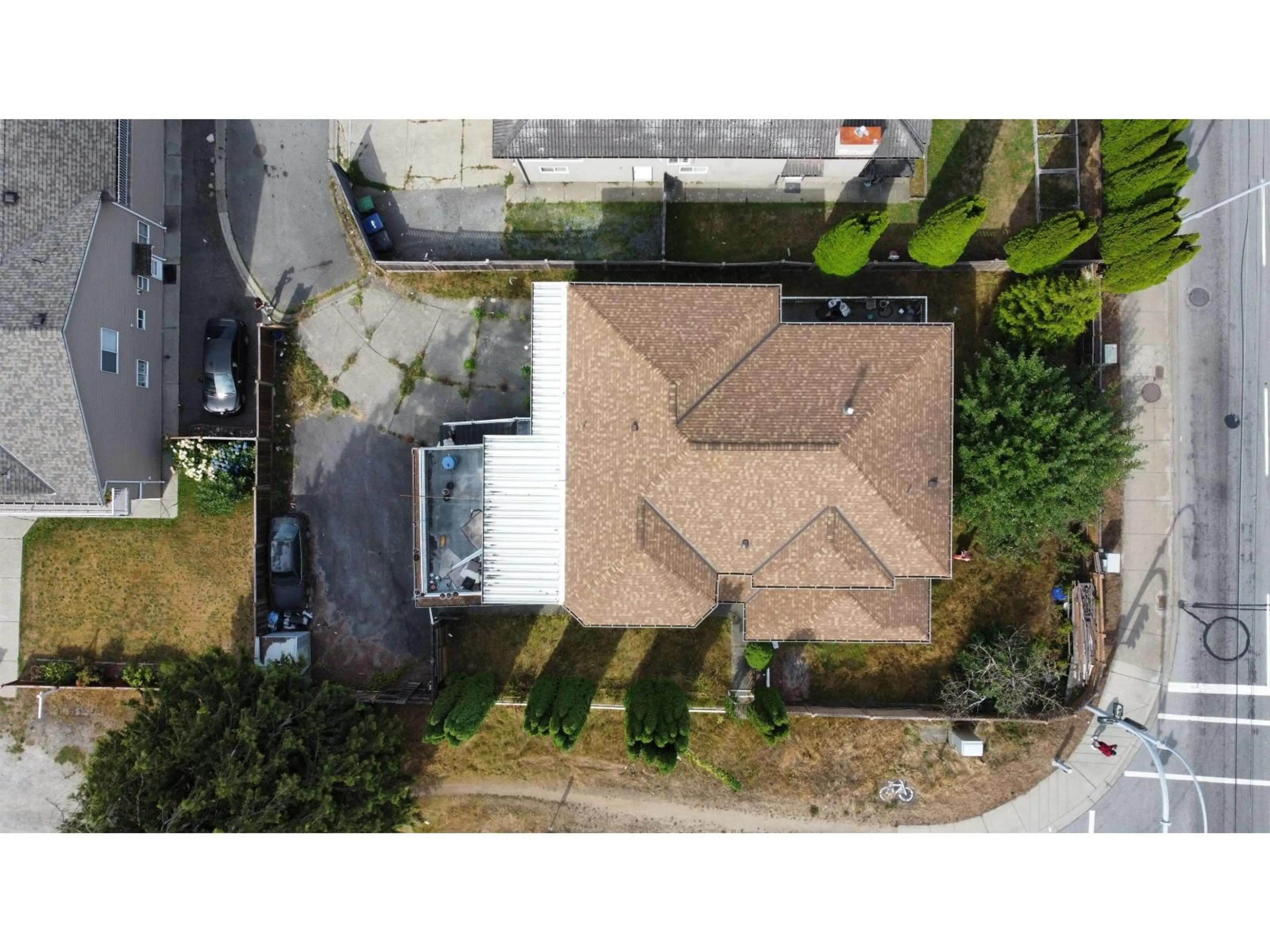 A pic from outside/outdoor area/front of a property/back of a property/a pic from drone, street for 8789 144 STREET, Surrey British Columbia V3S2S5