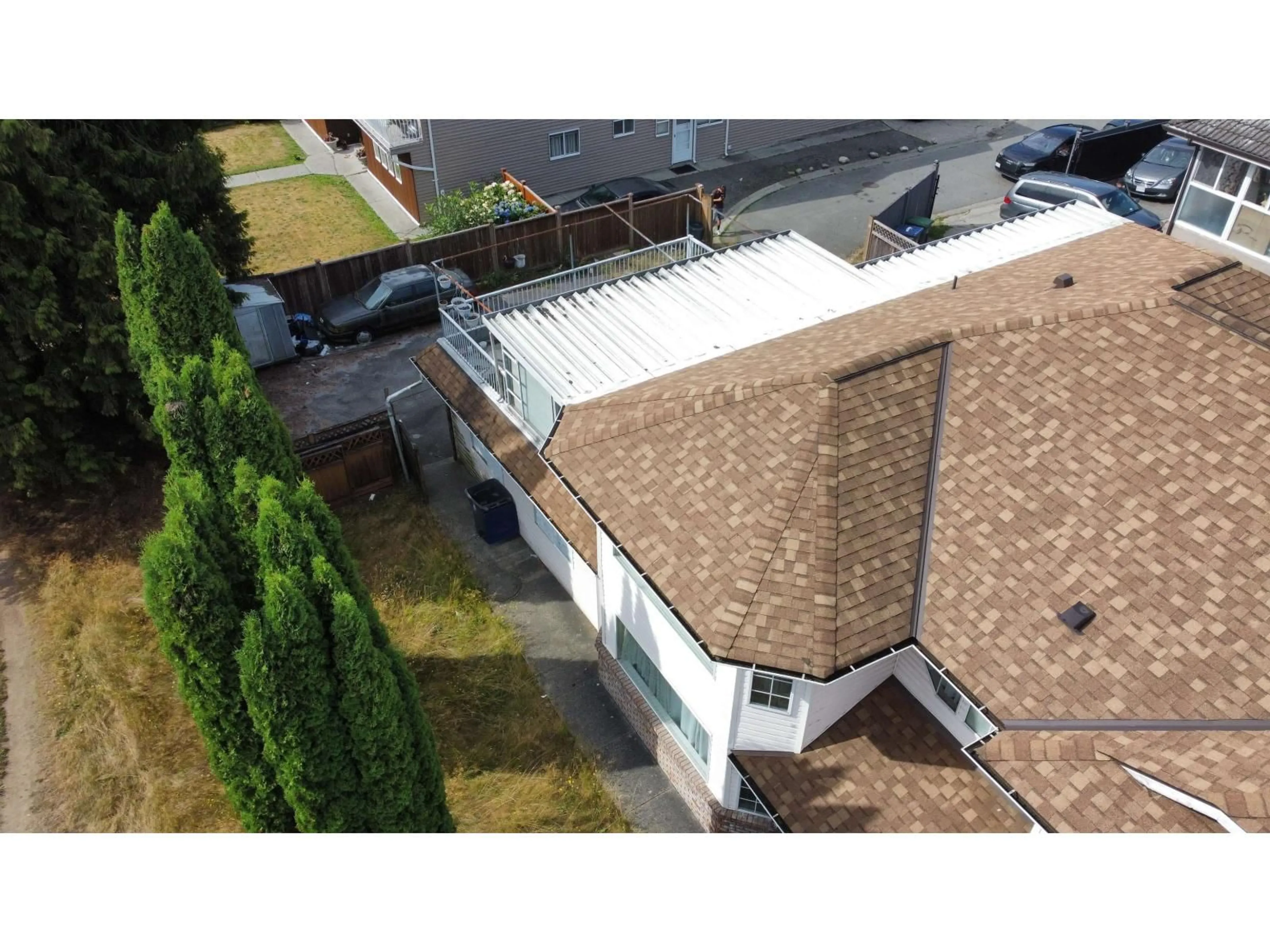 A pic from outside/outdoor area/front of a property/back of a property/a pic from drone, unknown for 8789 144 STREET, Surrey British Columbia V3S2S5