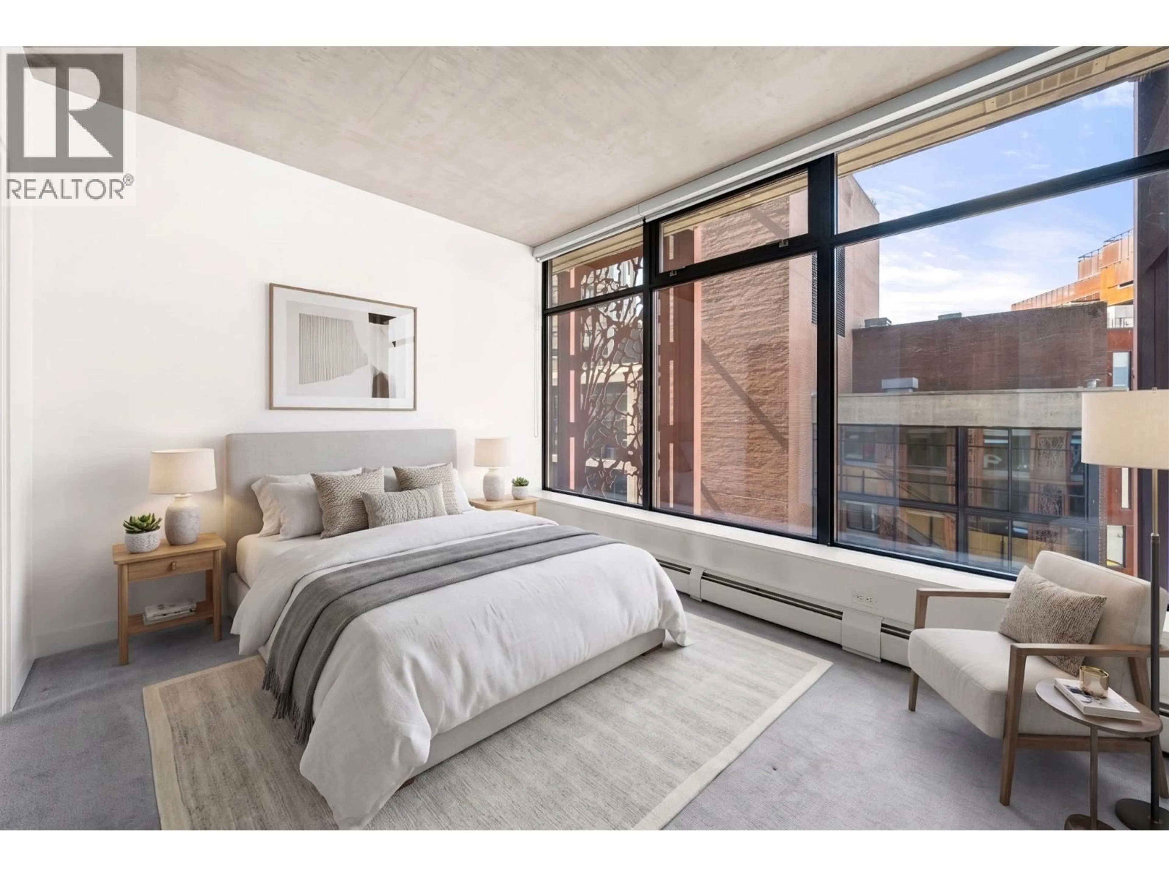 Bedroom with bed, unknown for 810 - 128 CORDOVA STREET, Vancouver British Columbia V6B0E6