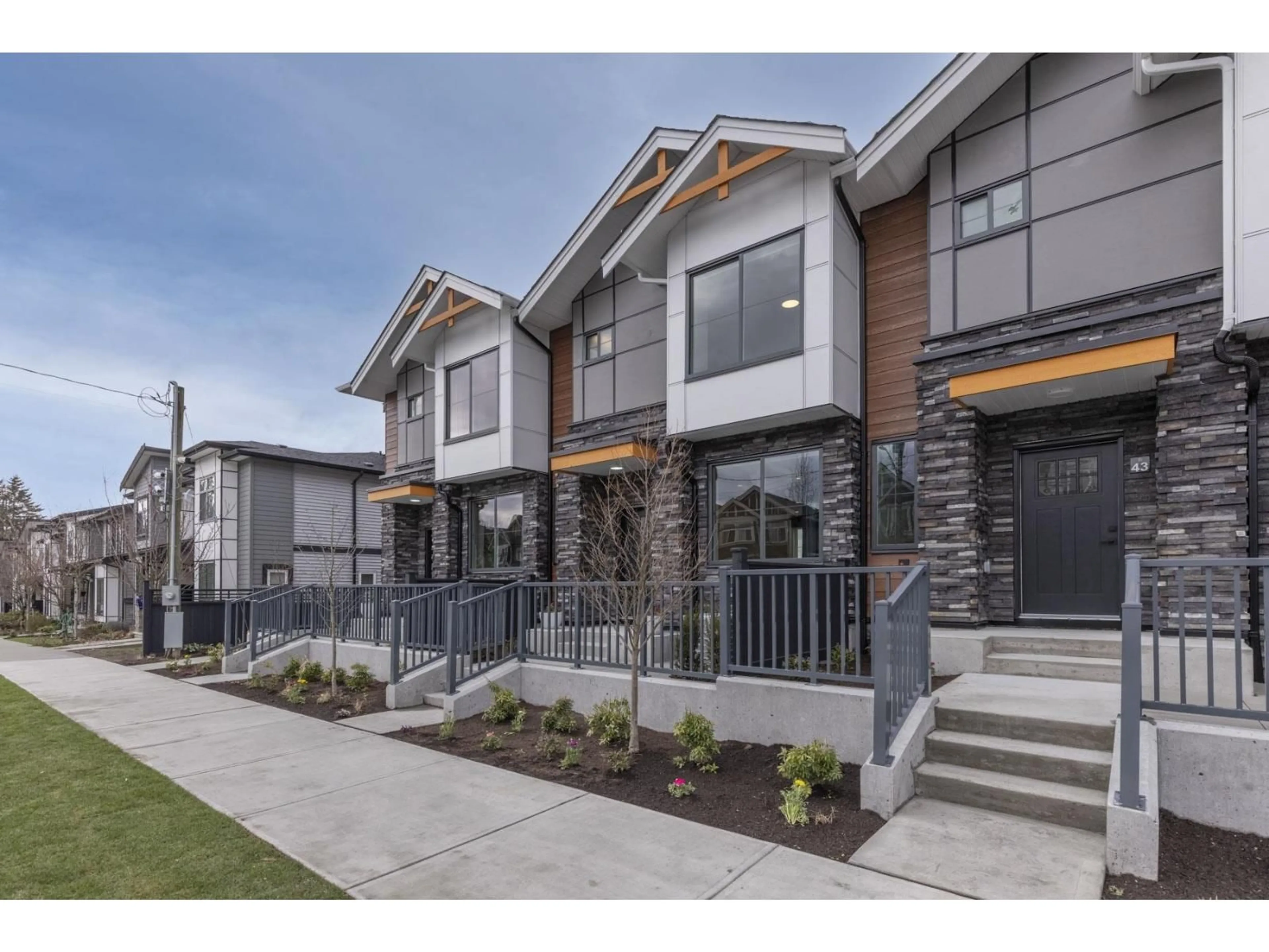 Unknown for 44 - 6035 141 STREET, Surrey British Columbia V3X0L6