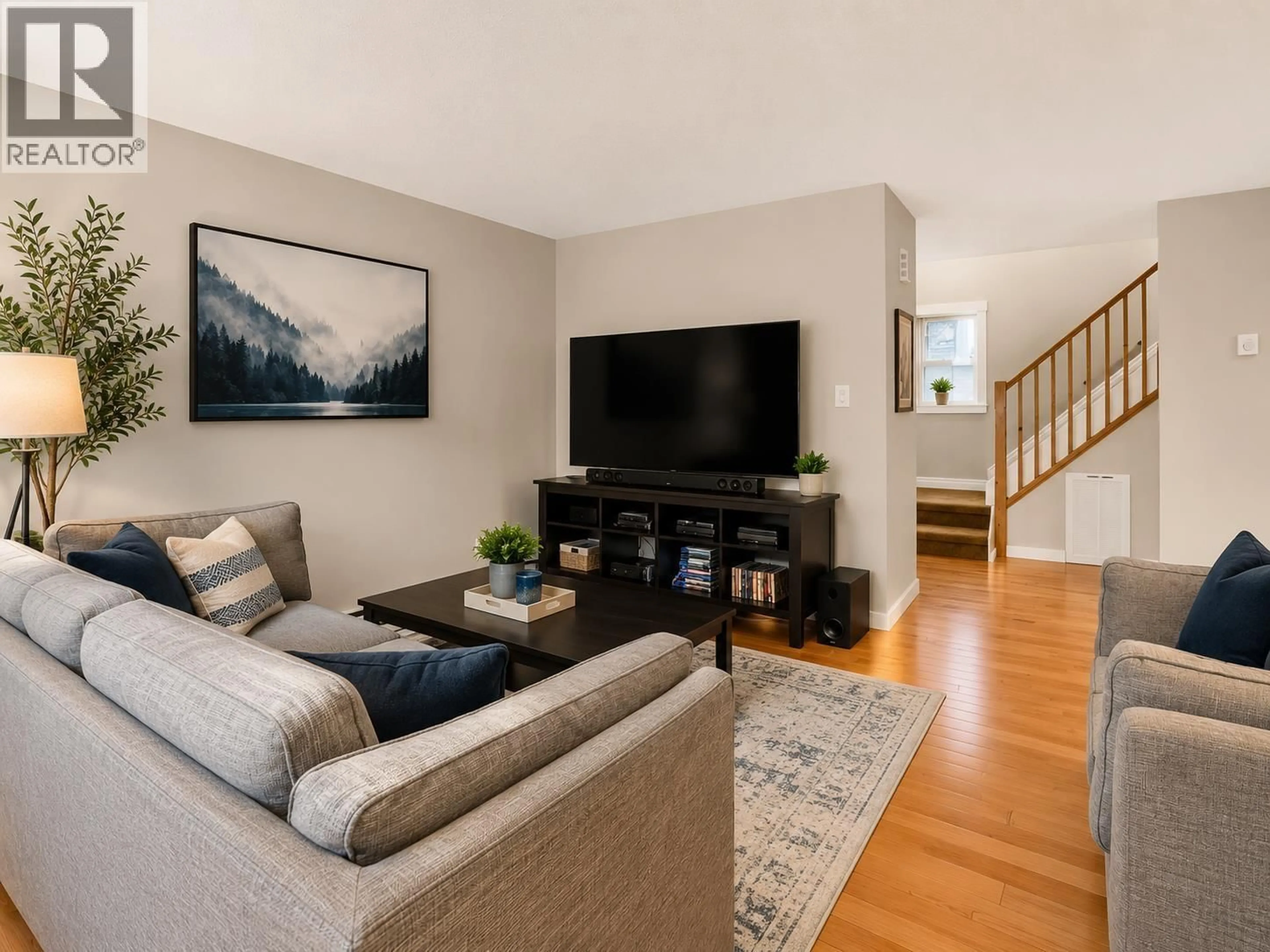 Living room with furniture, unknown for 12 - 39752 GOVERNMENT ROAD, Squamish British Columbia V8B0B2