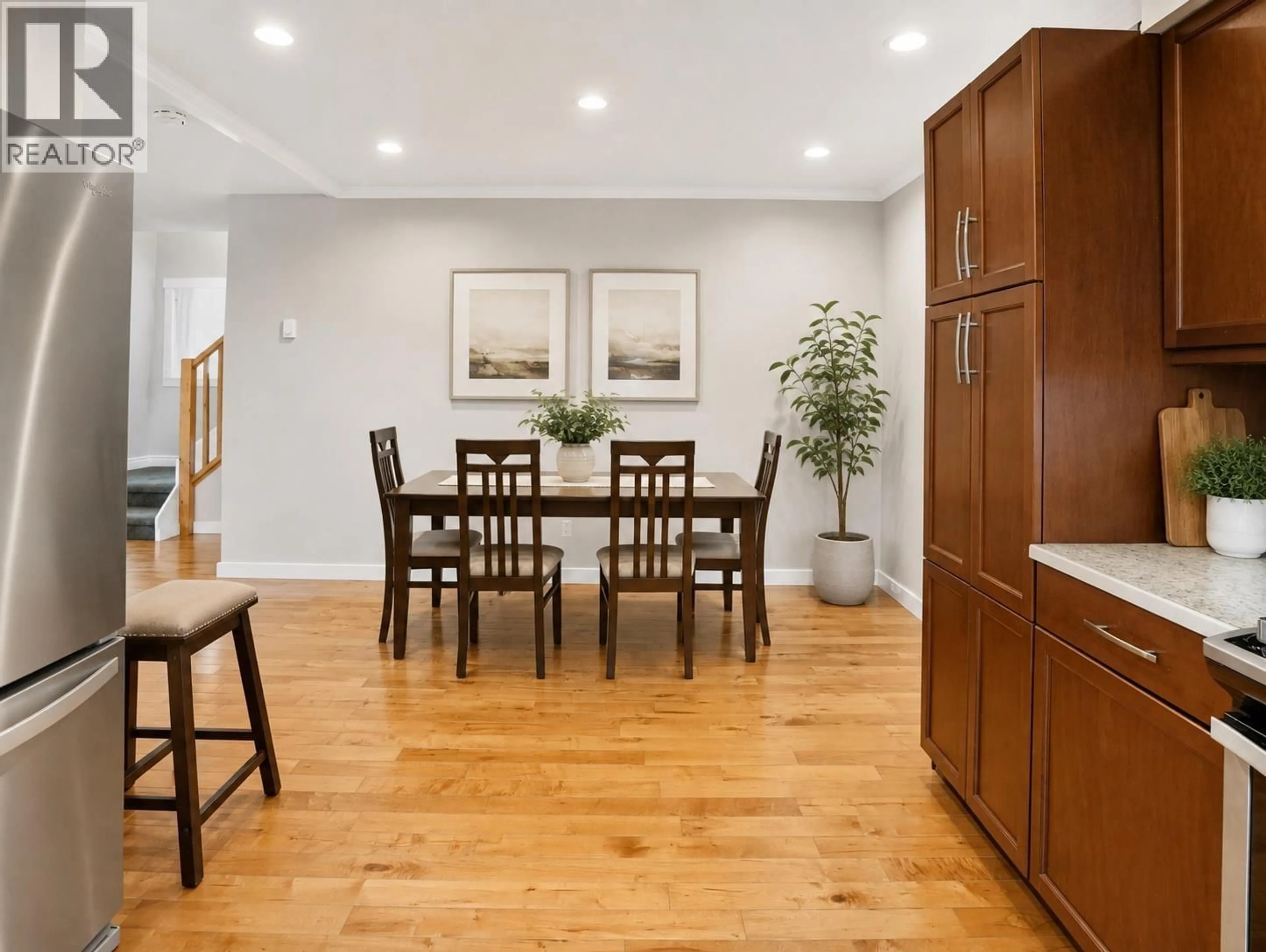 Dining room, wood/laminate floor for 12 - 39752 GOVERNMENT ROAD, Squamish British Columbia V8B0B2