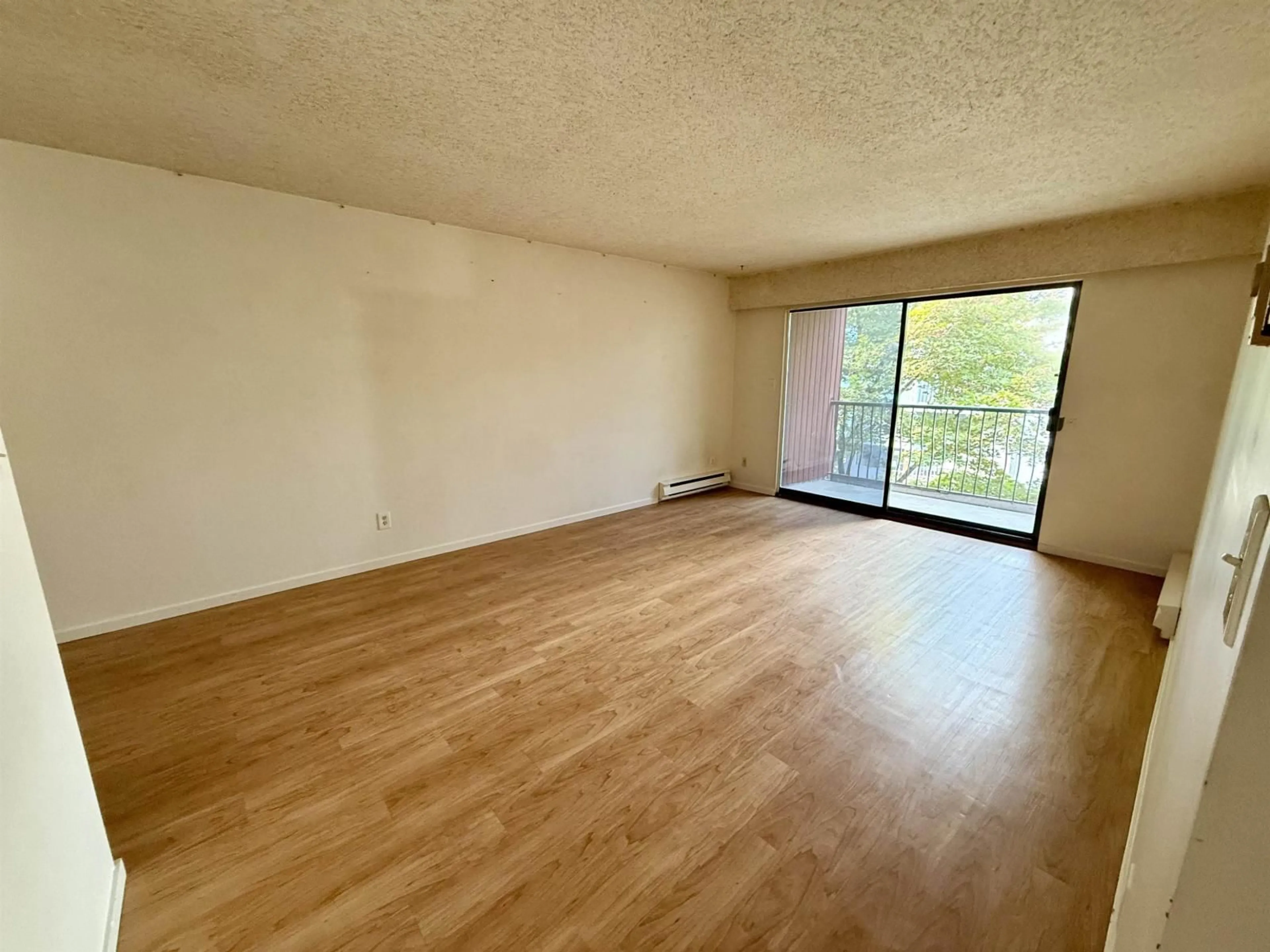 A pic of a room for 334 - 1735 AGASSIZ-ROSEDALE NO 9 HIGHWAY, Agassiz British Columbia V0M1A0