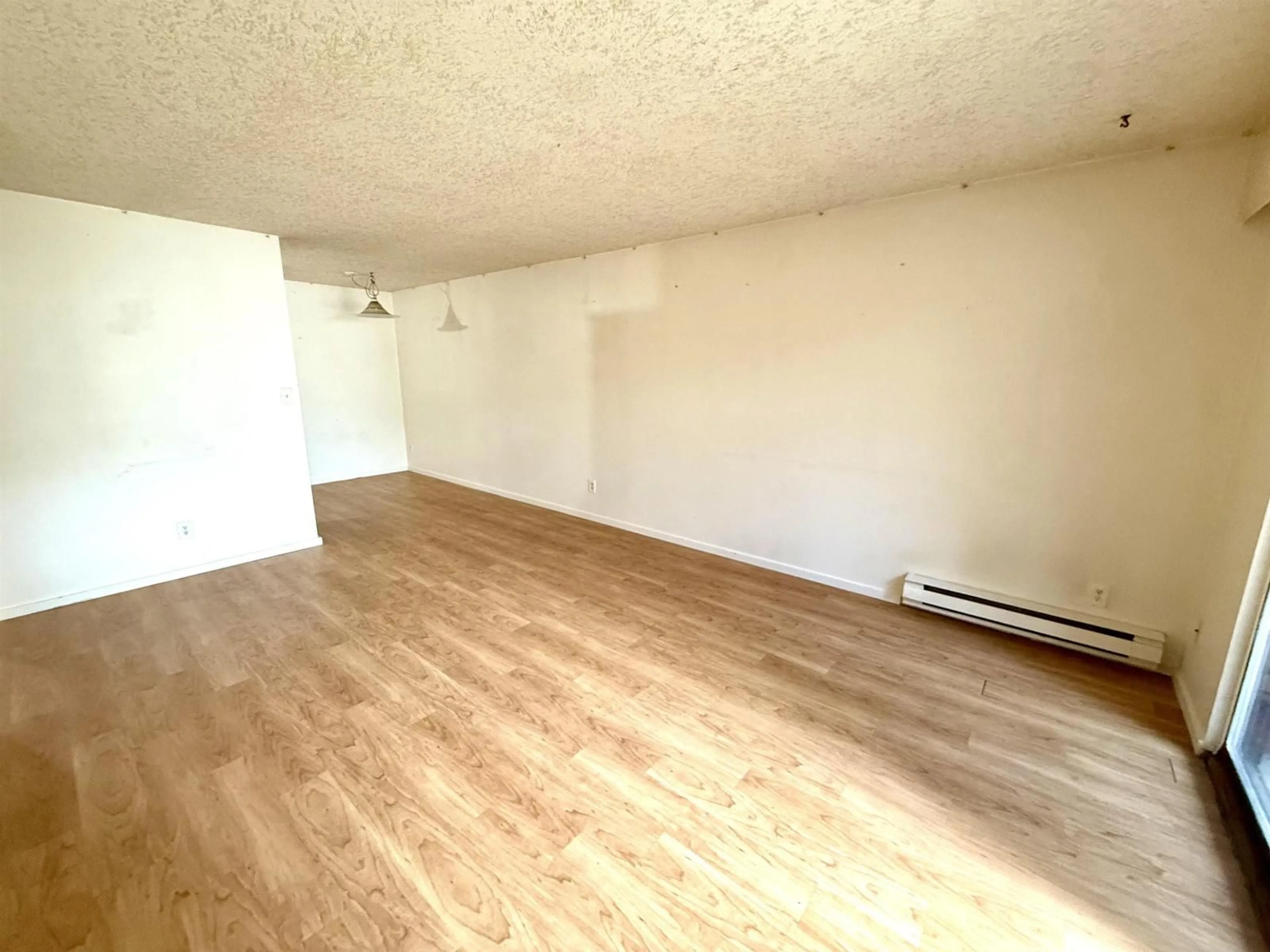 A pic of a room for 334 - 1735 AGASSIZ-ROSEDALE NO 9 HIGHWAY, Agassiz British Columbia V0M1A0