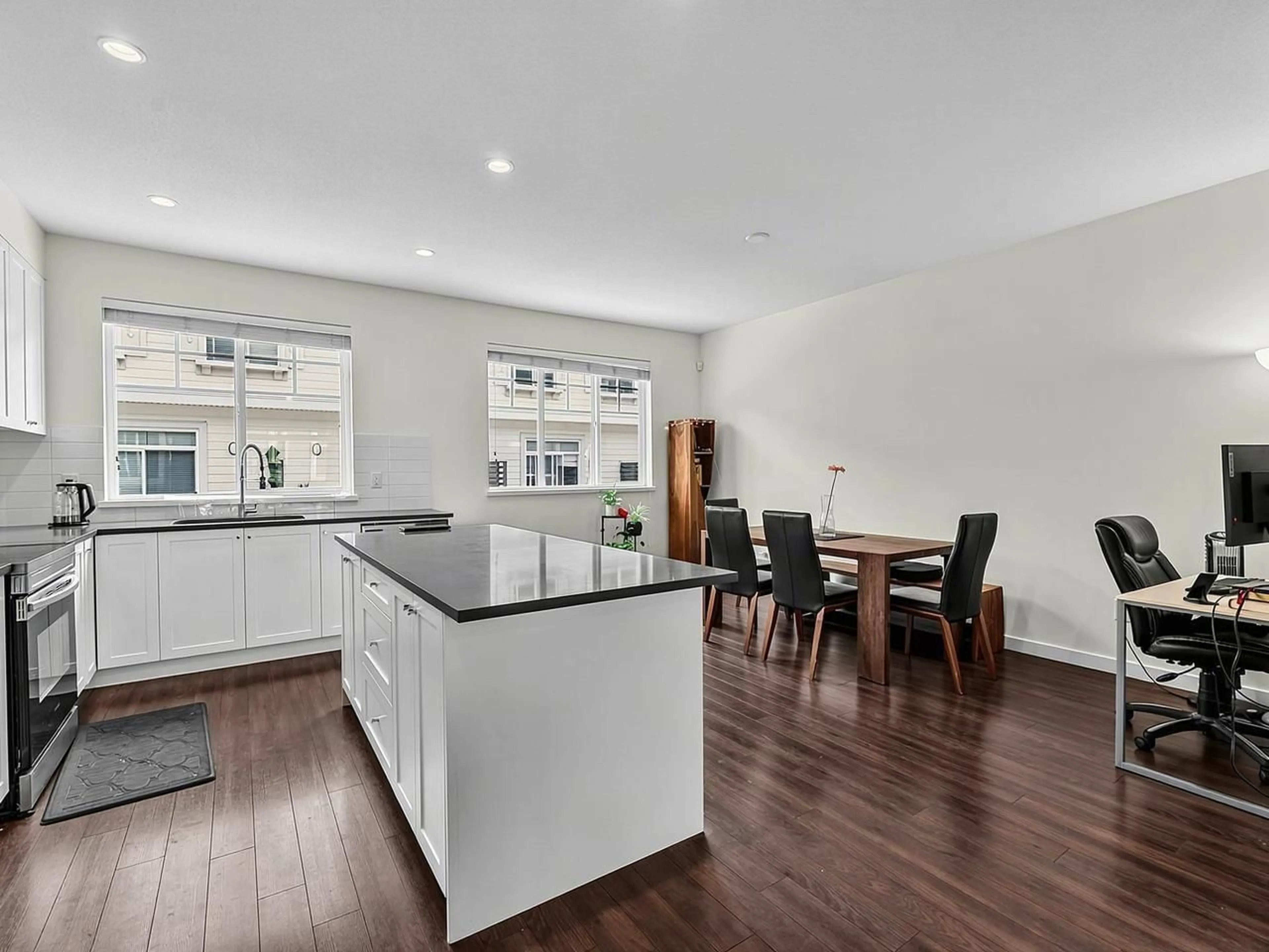 Open concept kitchen, wood/laminate floor for 109 - 15850 85 AVENUE, Surrey British Columbia V4N6W2