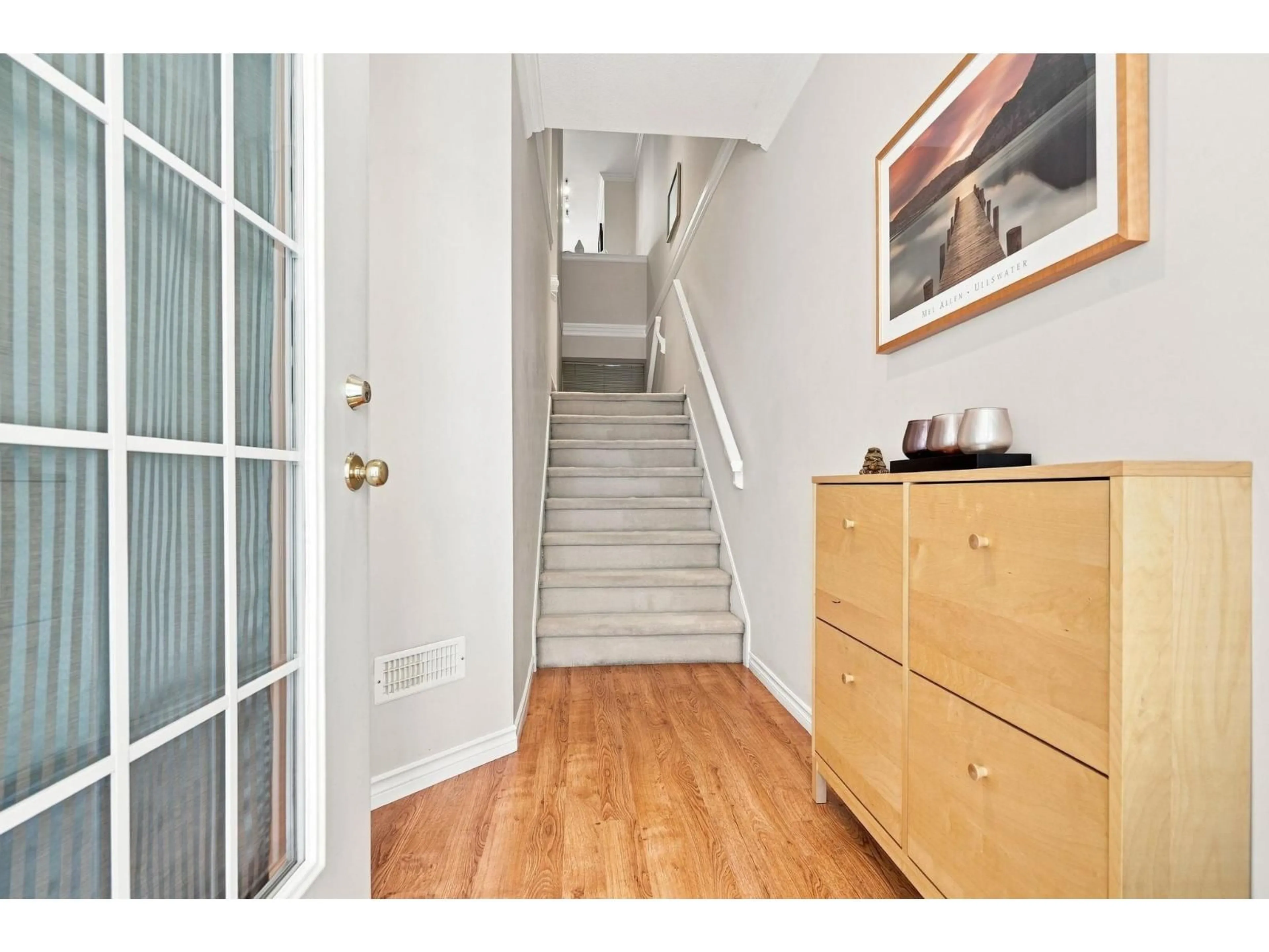 Indoor entryway for 49 - 15037 58 AVENUE, Surrey British Columbia V3X0E2