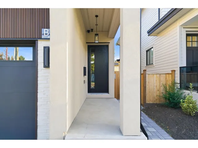 11772 92 AVENUE, Delta 2