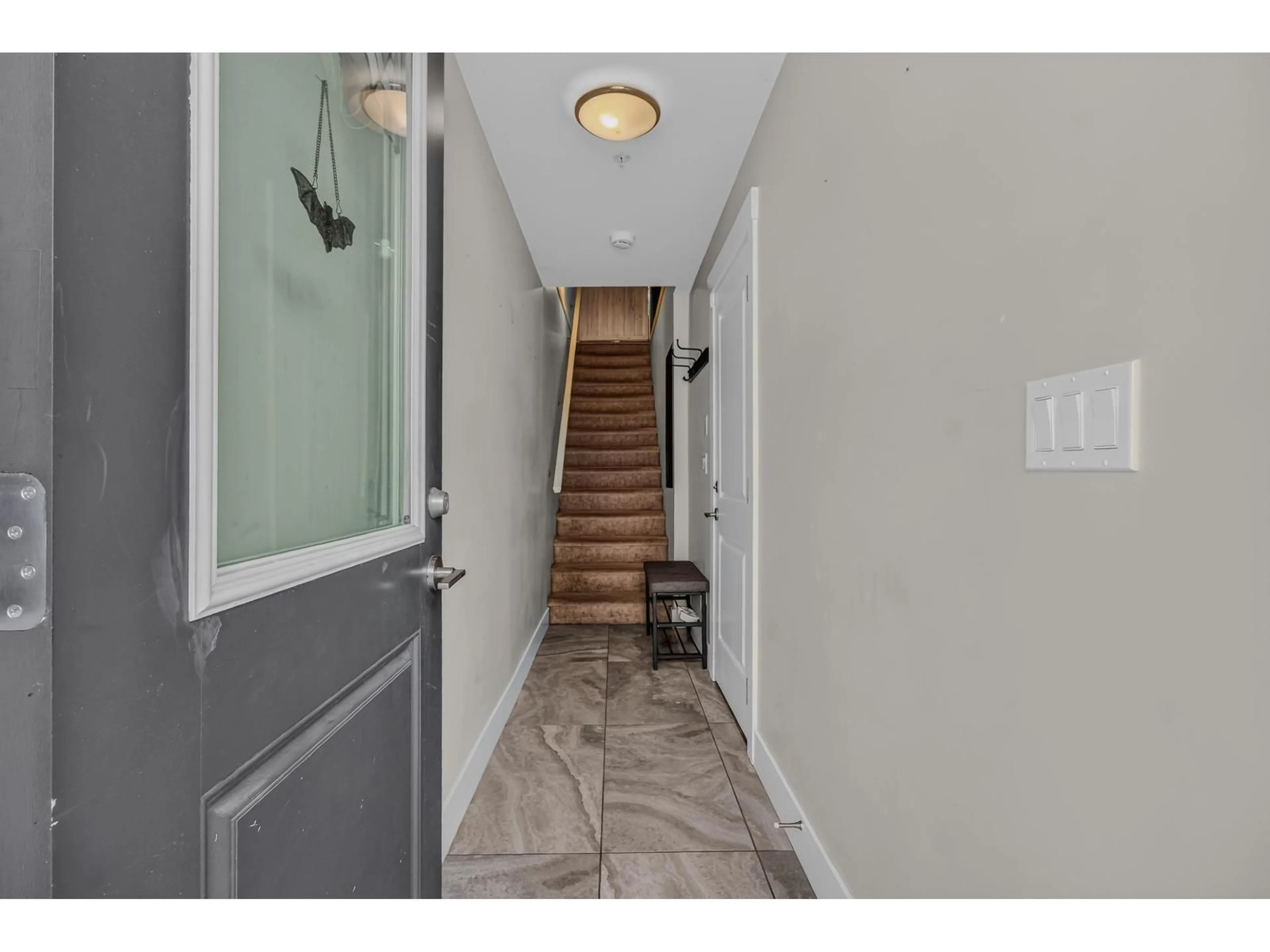 Indoor entryway for 59 - 20852 77A AVENUE, Langley British Columbia V2Y0R8
