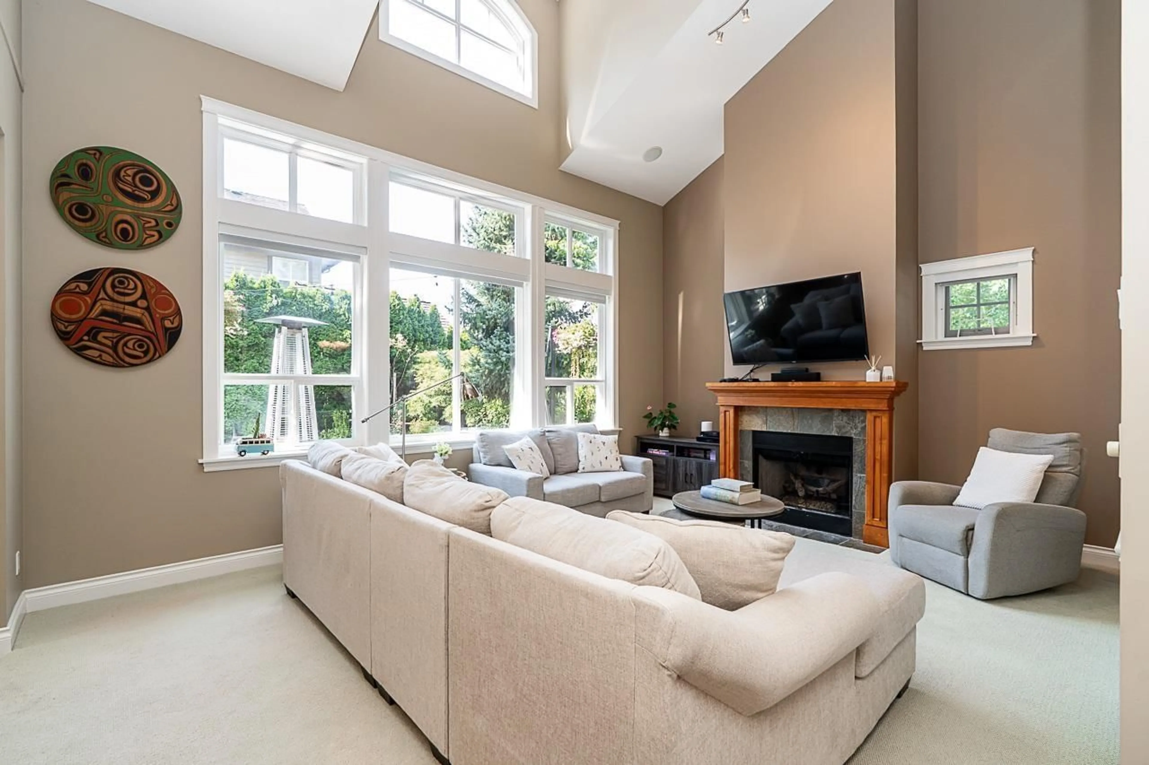 Living room with furniture, unknown for 15730 34 AVENUE, Surrey British Columbia V3Z3Y4