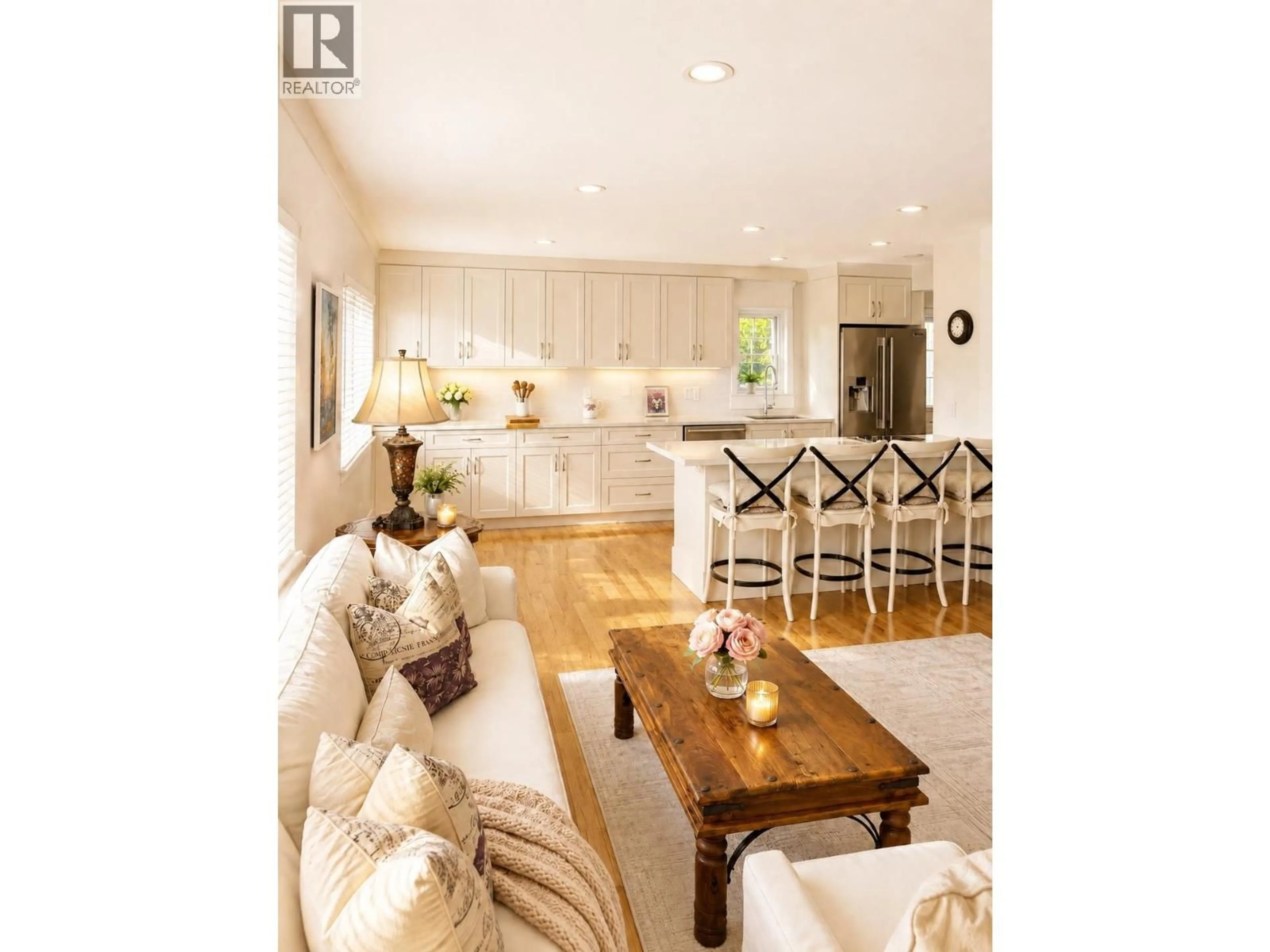 Open concept kitchen, wood/laminate floor for 424 CULZEAN PLACE, Port Moody British Columbia V3H1E5