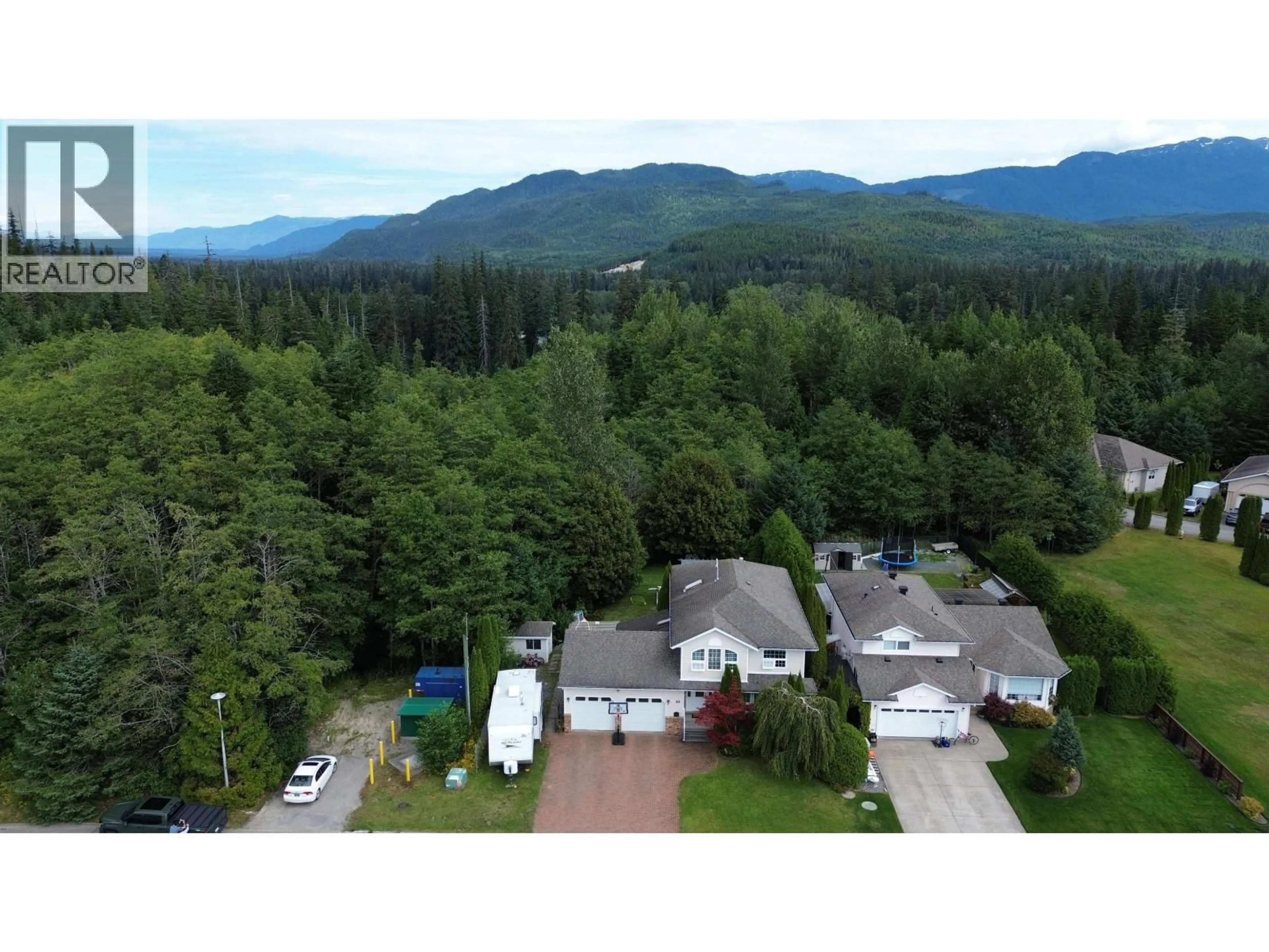 A pic from outside/outdoor area/front of a property/back of a property/a pic from drone, mountain view for 80 SMITH STREET, Kitimat British Columbia V8C2R5