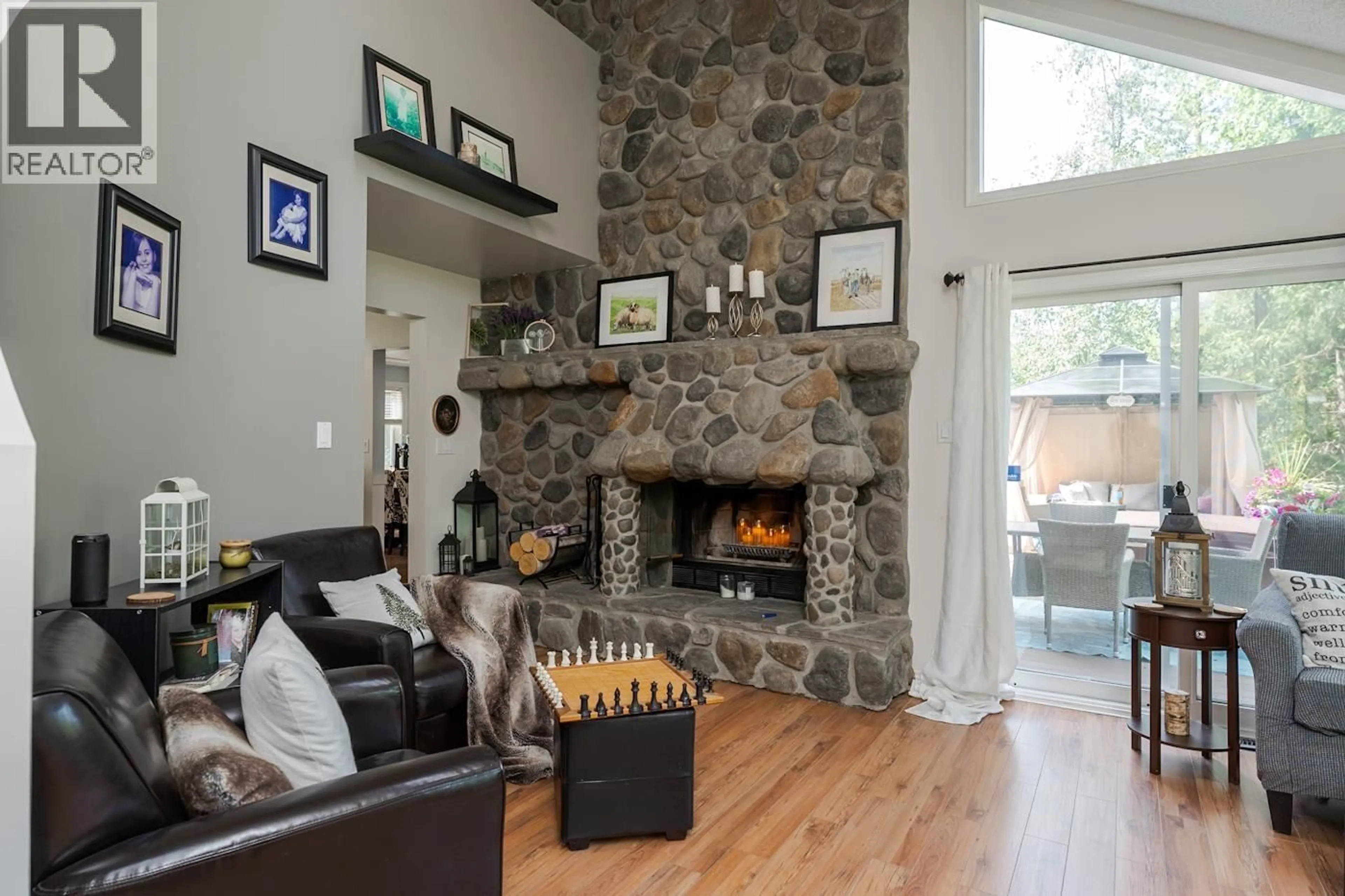 Living room with furniture, unknown for 2730 CATHERINE DRIVE, Prince George British Columbia V2M7B5