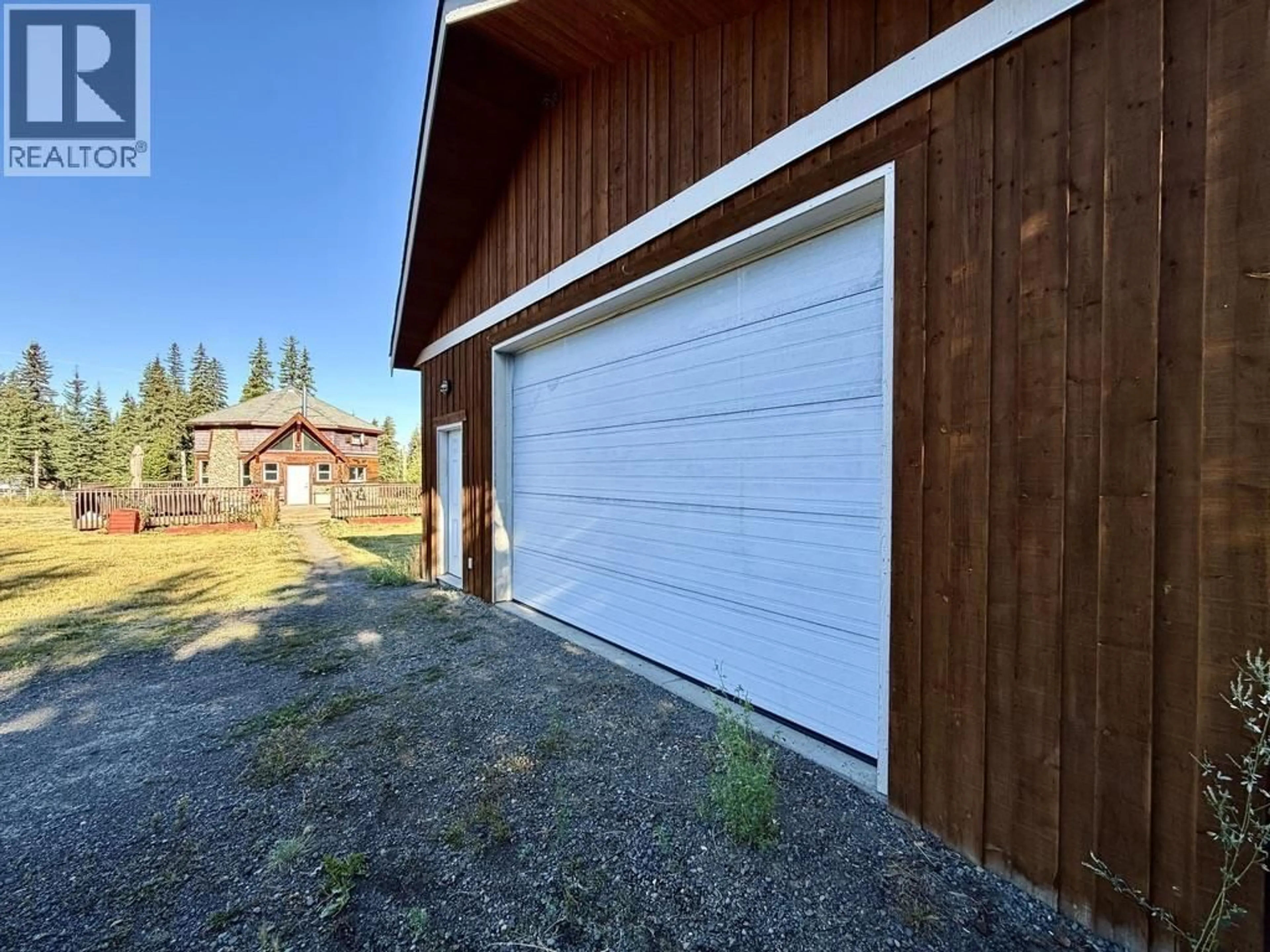 Indoor garage for 7574 WOMACK ROAD, Deka Lake / Sulphurous / Hathaway Lakes British Columbia V0K1X3